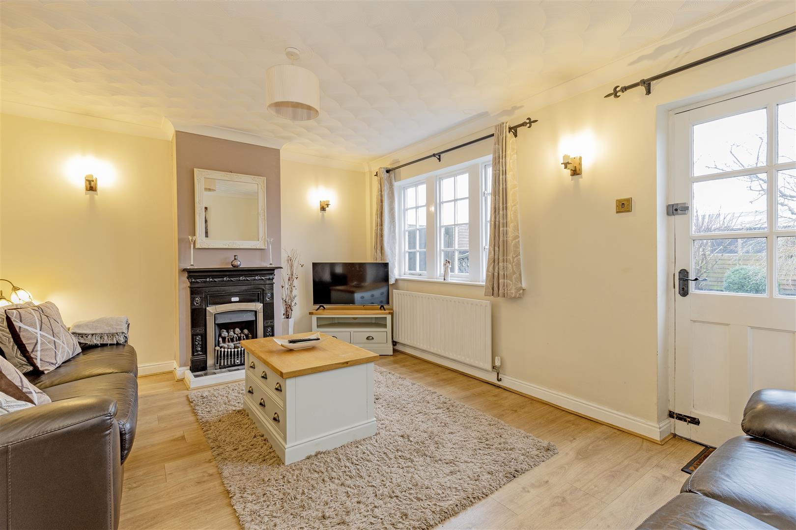 9, The Old School Close, Tideswell, SK17 8NG