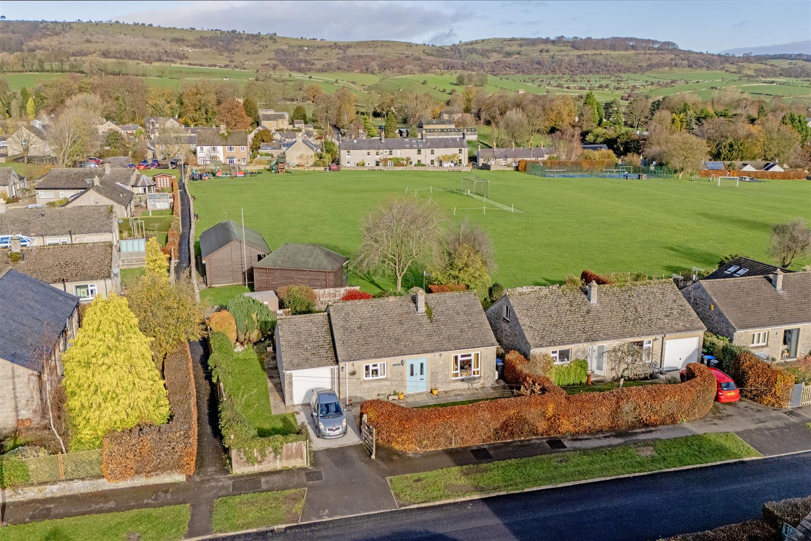 Peaklands, Grisedale Road West, Great Longstone, Bakewell, DE45 1TU