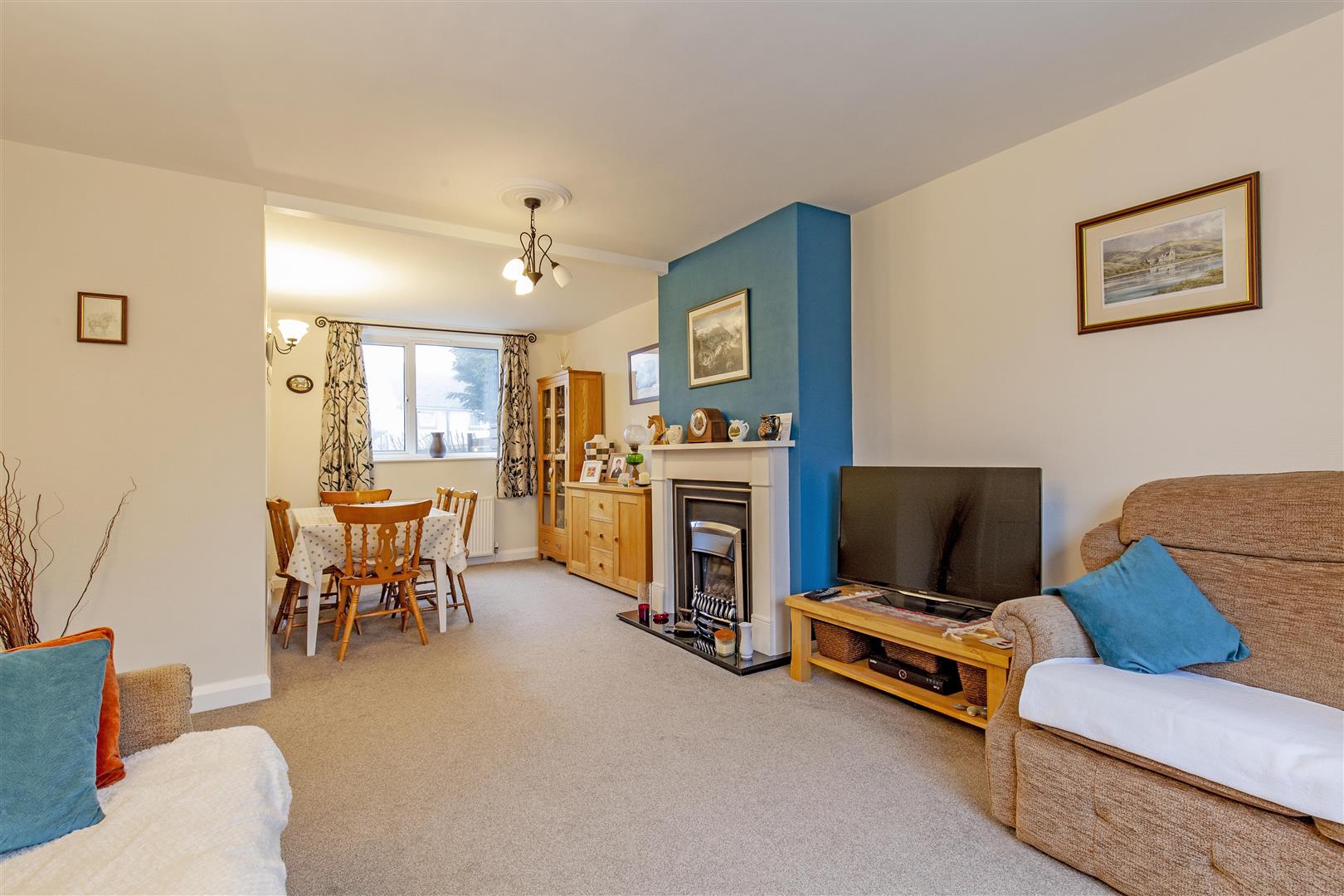 60, Pinfold Road, Tideswell, Buxton, Derbyshire, SK17 8PN