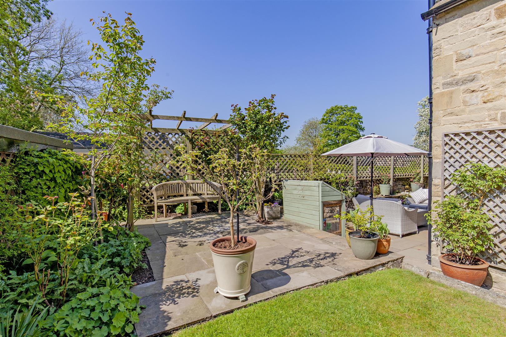 Whetstone Cottage, Eaton Hill, Baslow, DE45 1SB