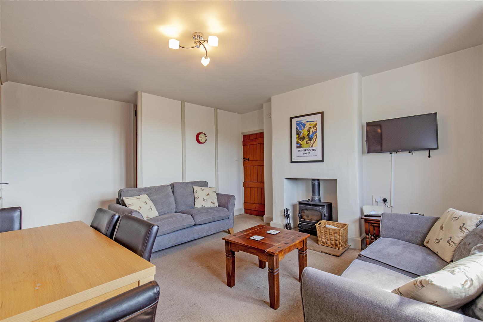 43, Middle Row, Cressbrook, Buxton, Derbyshire, SK17 8SX