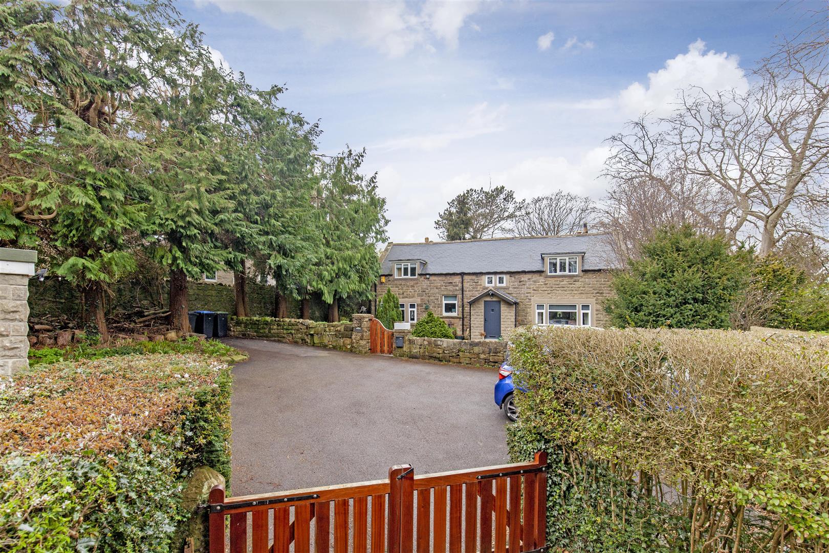 The Stables, Yeld Road, Bakewell, DE45 1FJ