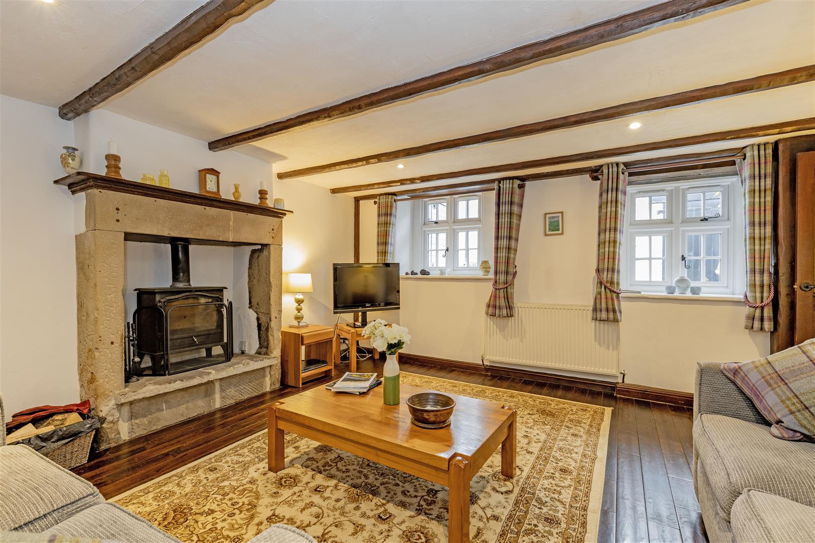 1 Harrow Cottage, Main Street, Great Longstone, DE45 1TA