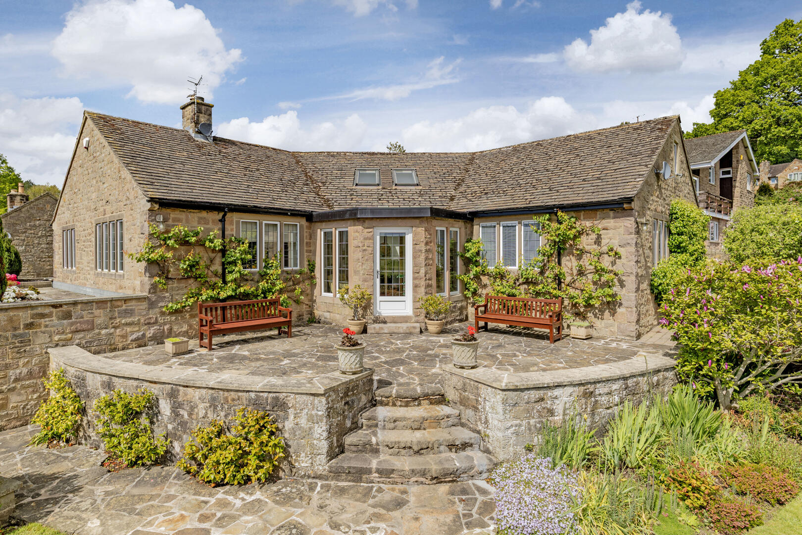 Low Wood, Coombs Road, Bakewell, DE45 1AQ