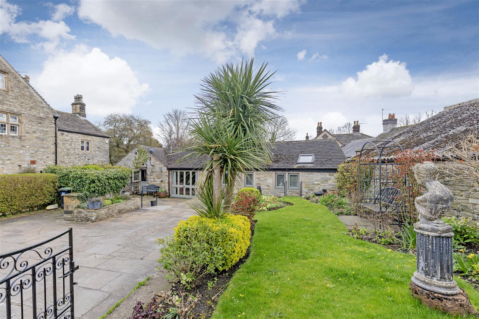 Little Batch, Watts Green, Ashford-In-The-Water, Bakewell, DE45 1QE