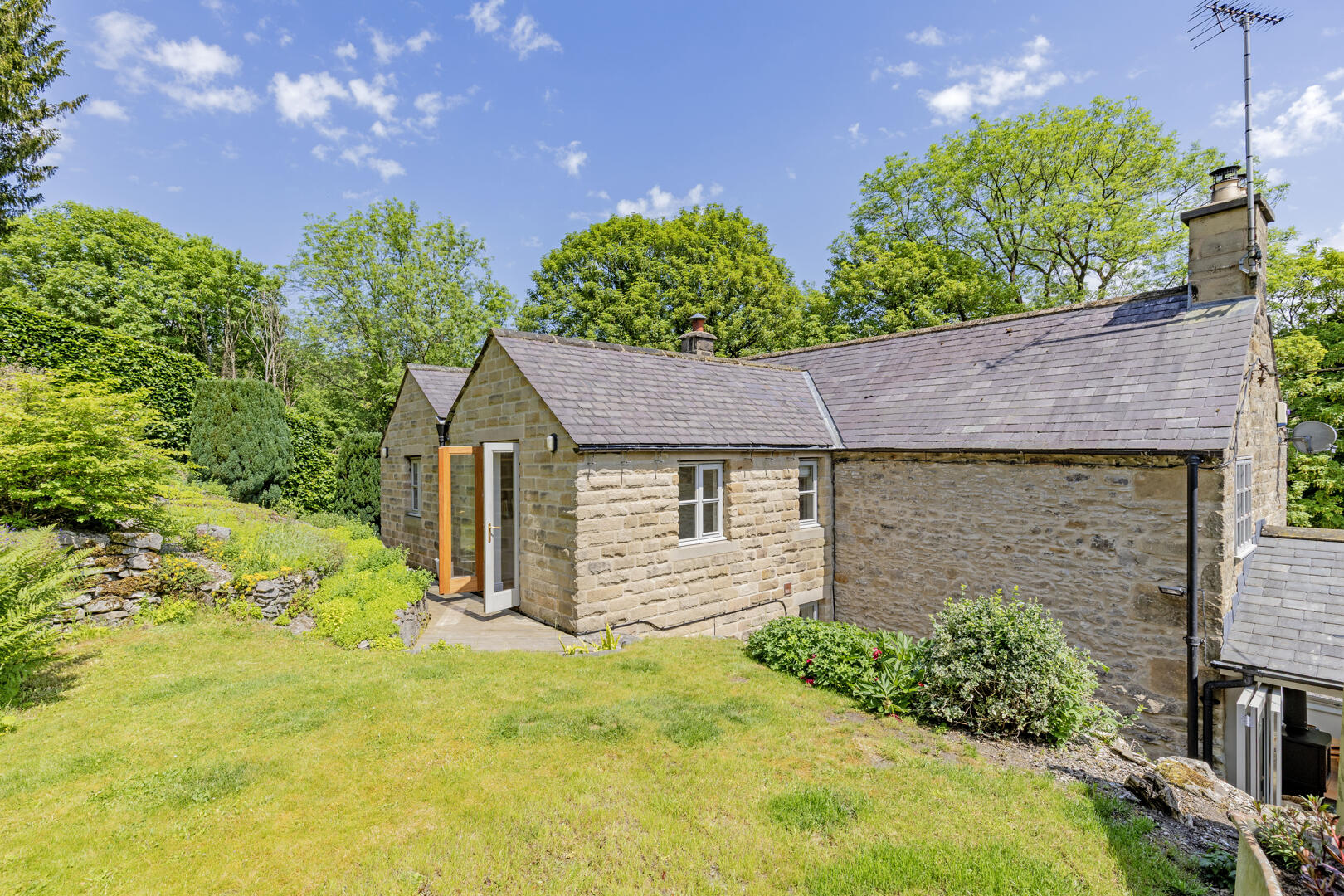 Brookside Cottage, Fallgate, Ashover, S45 0EY