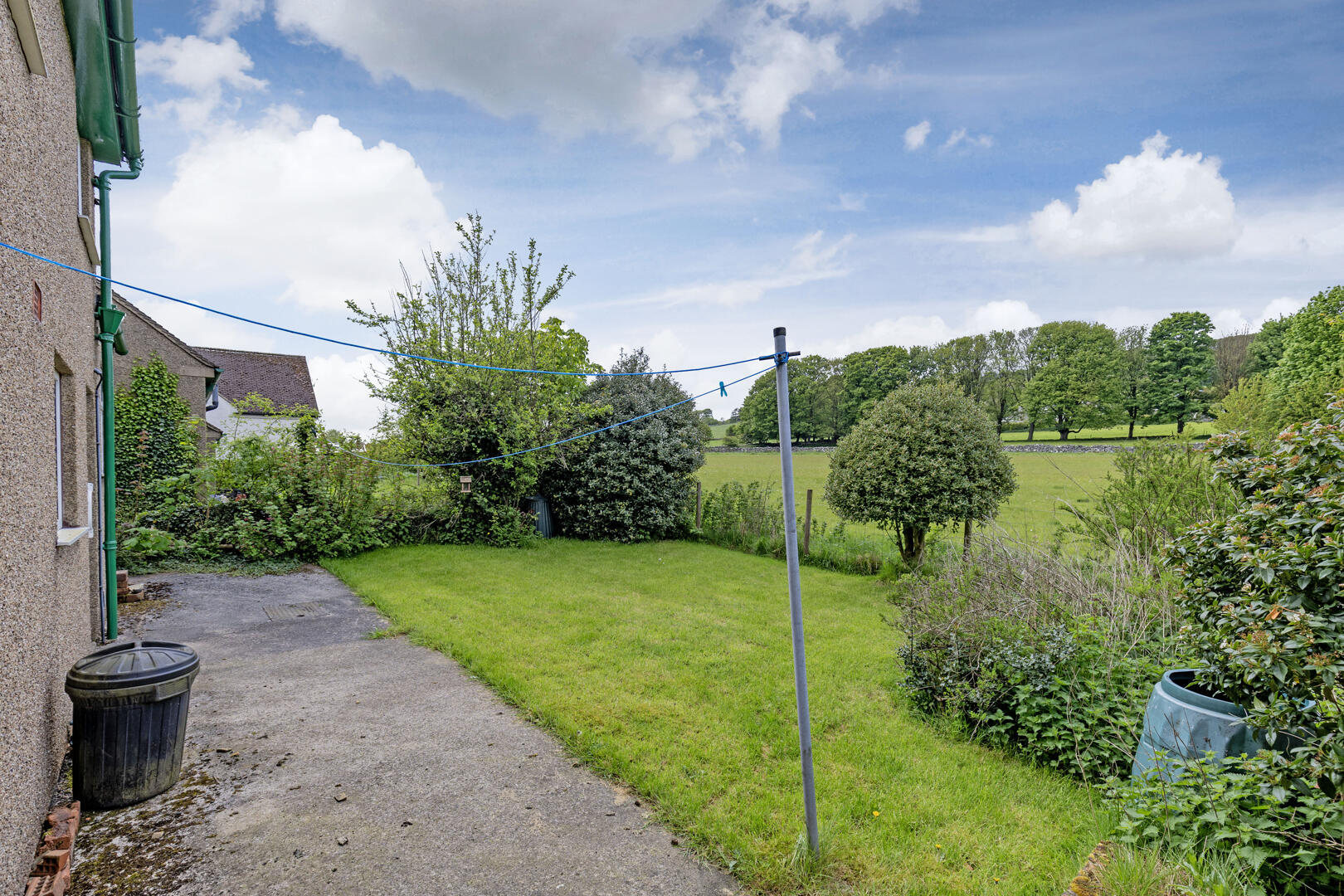 Daleway, Butts Road, Great Longstone, DE45 1UB