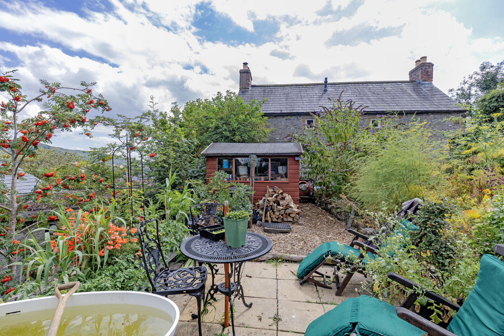 10, Rock Terrace, Bakewell, DE45 1DJ