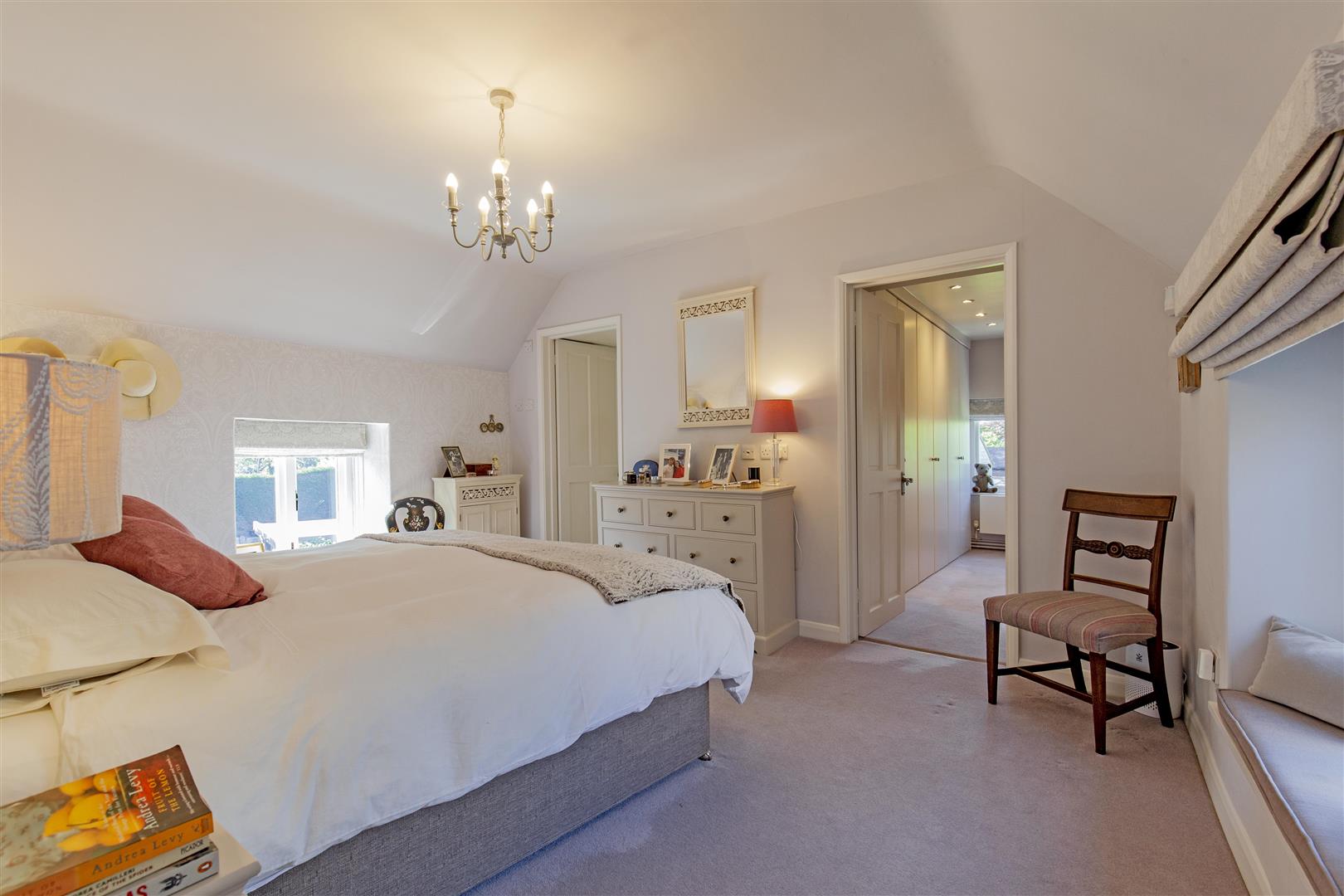 Whetstone Cottage, Eaton Hill, Baslow, DE45 1SB