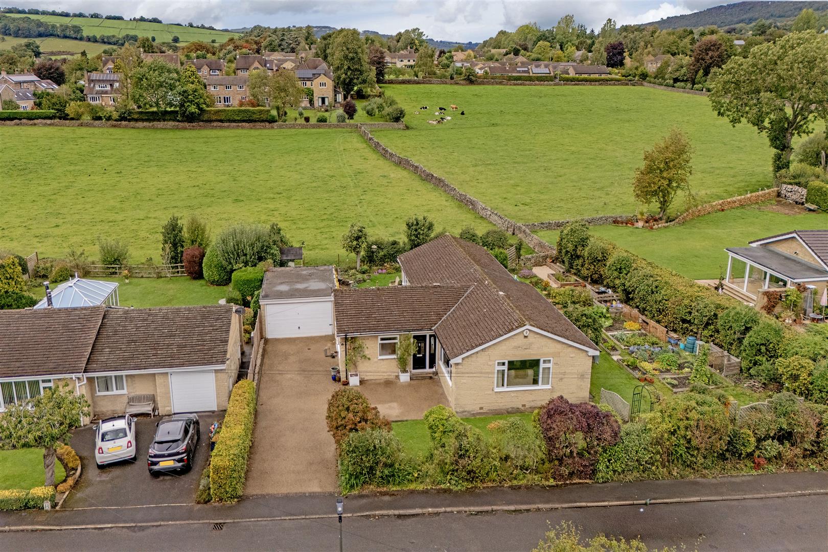 10, Church View Drive, Baslow, DE45 1RA