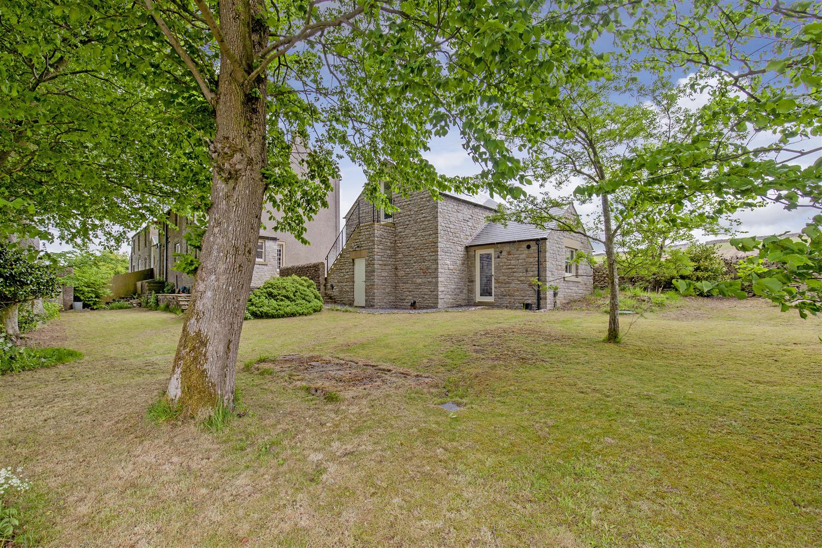 1, New Houses, Bottomhill Road, Cressbrook, SK17 8ST