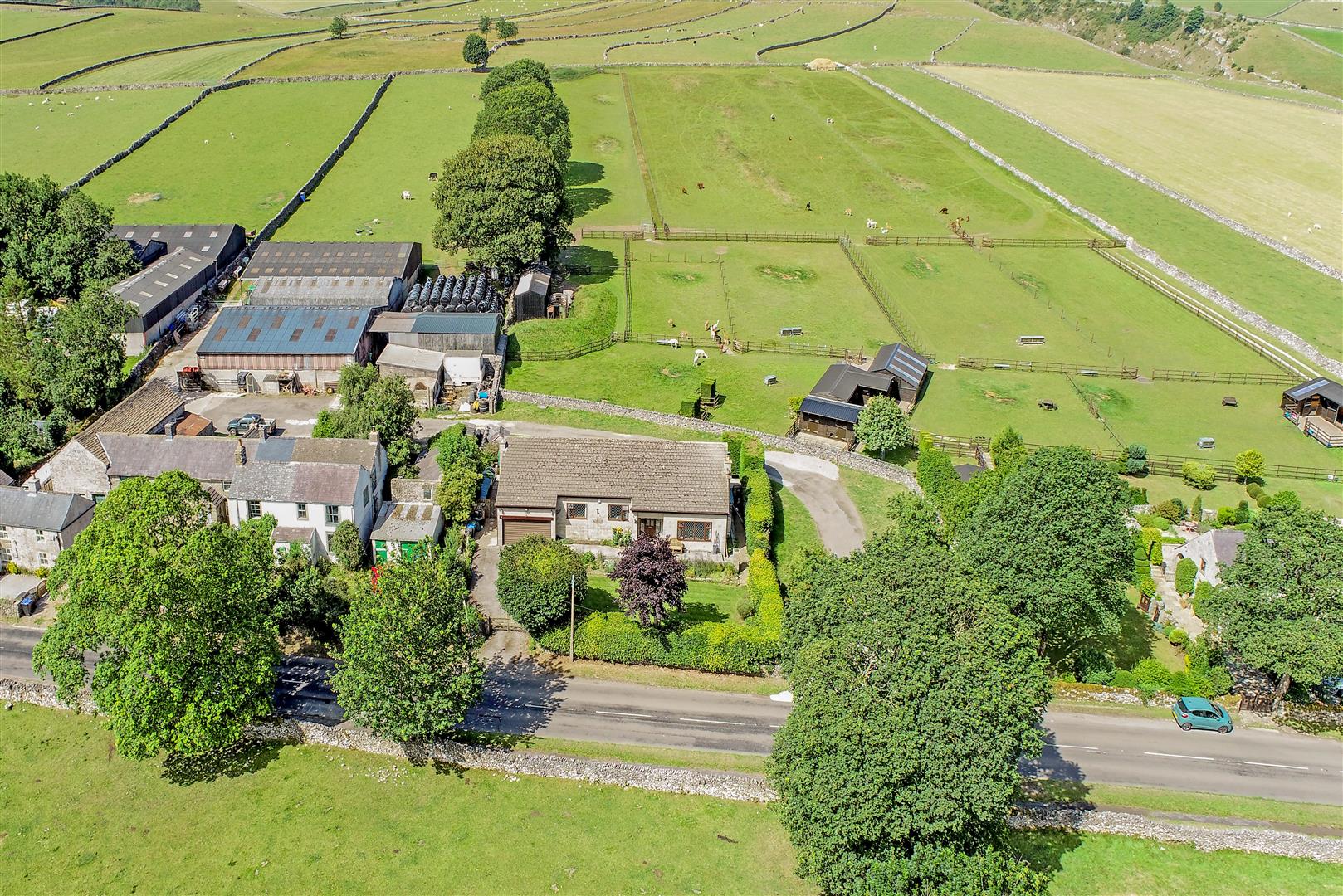Douglas Lodge, Wardlow, Buxton, Derbyshire, SK17 8RP