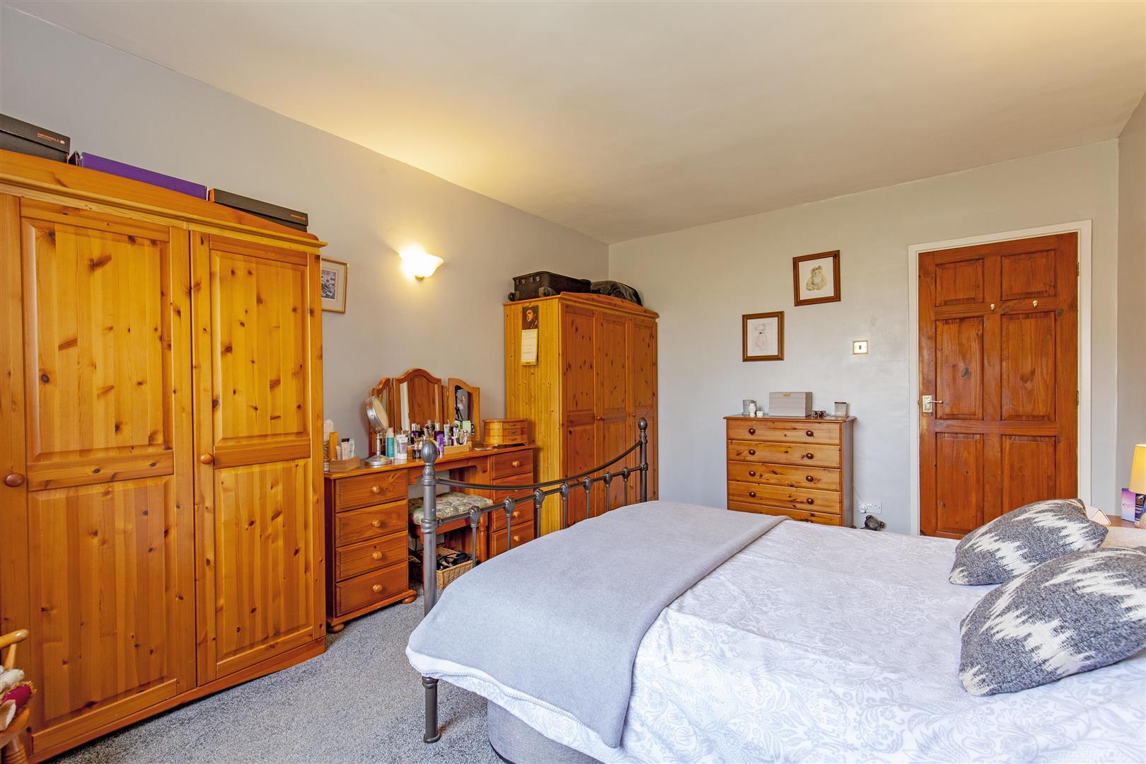 Douglas Lodge, Wardlow, Buxton, Derbyshire, SK17 8RP