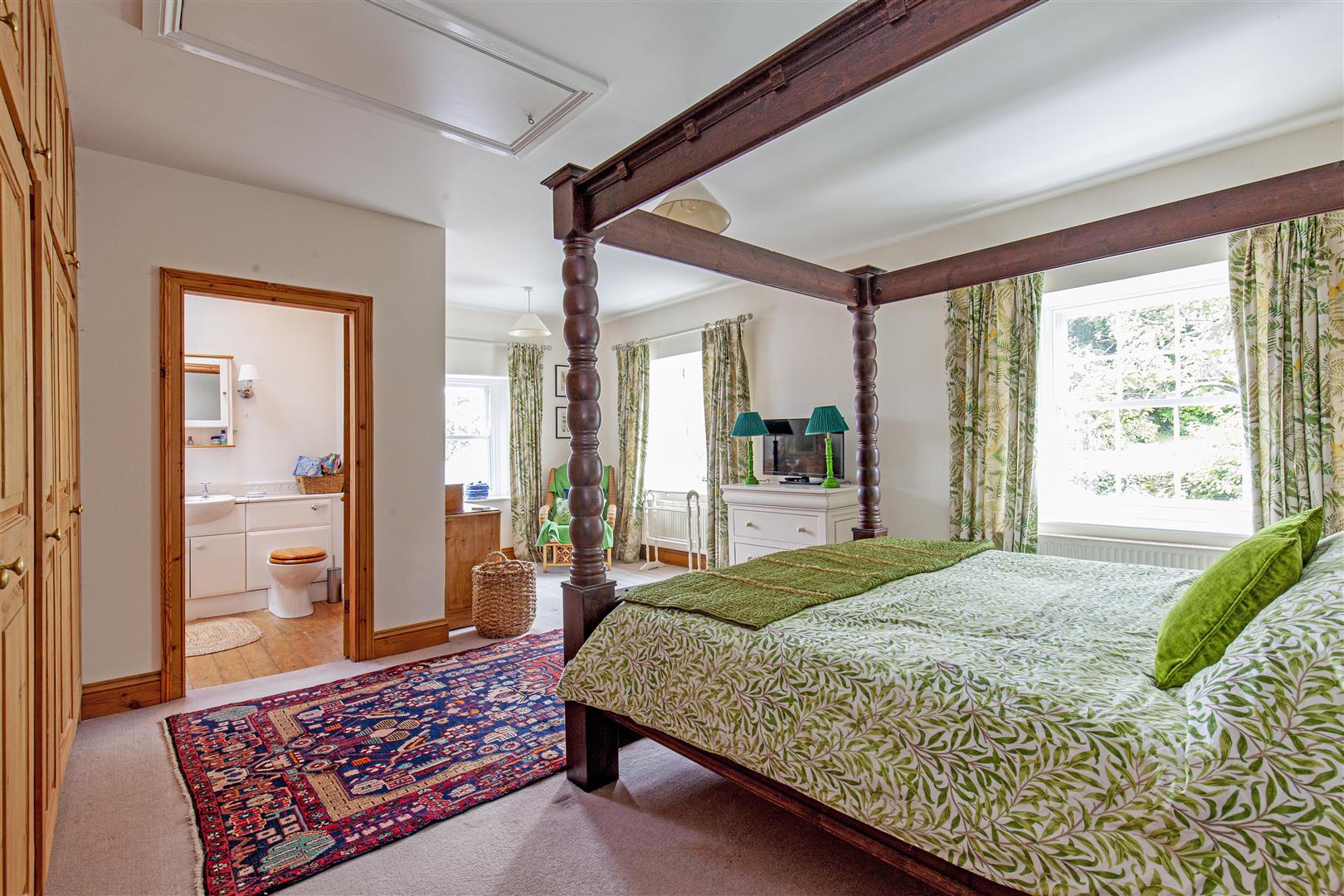 Dakins House, Main Street, Taddington, SK17 9TU