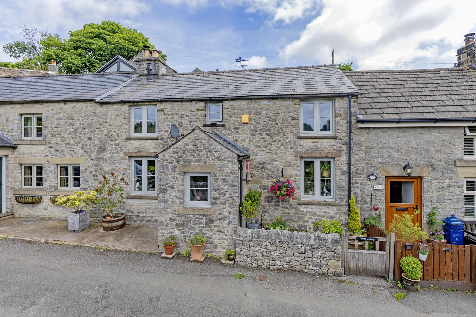Tahoe, Lower Terrace Road, Tideswell, Buxton, SK17 8LX