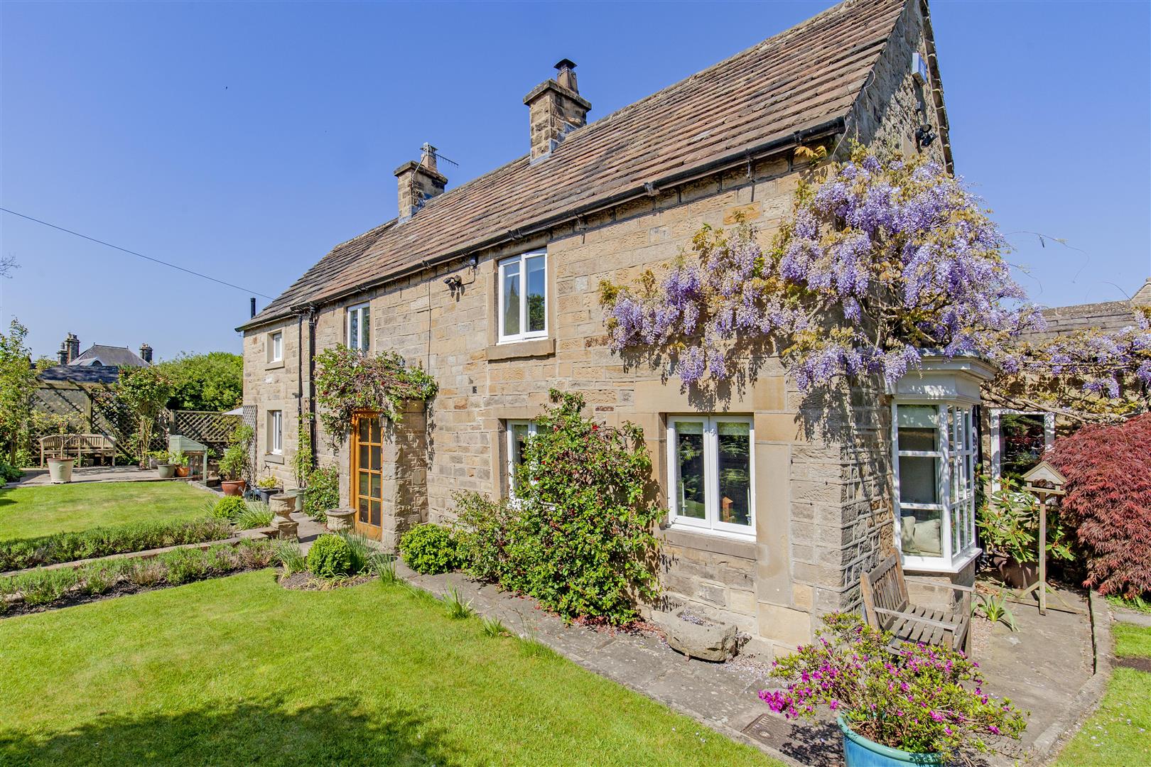 Whetstone Cottage, Eaton Hill, Baslow, DE45 1SB