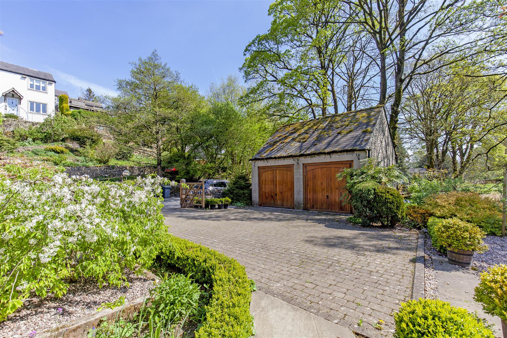 Brookside, Manchester Road, Tideswell, SK17 8LL