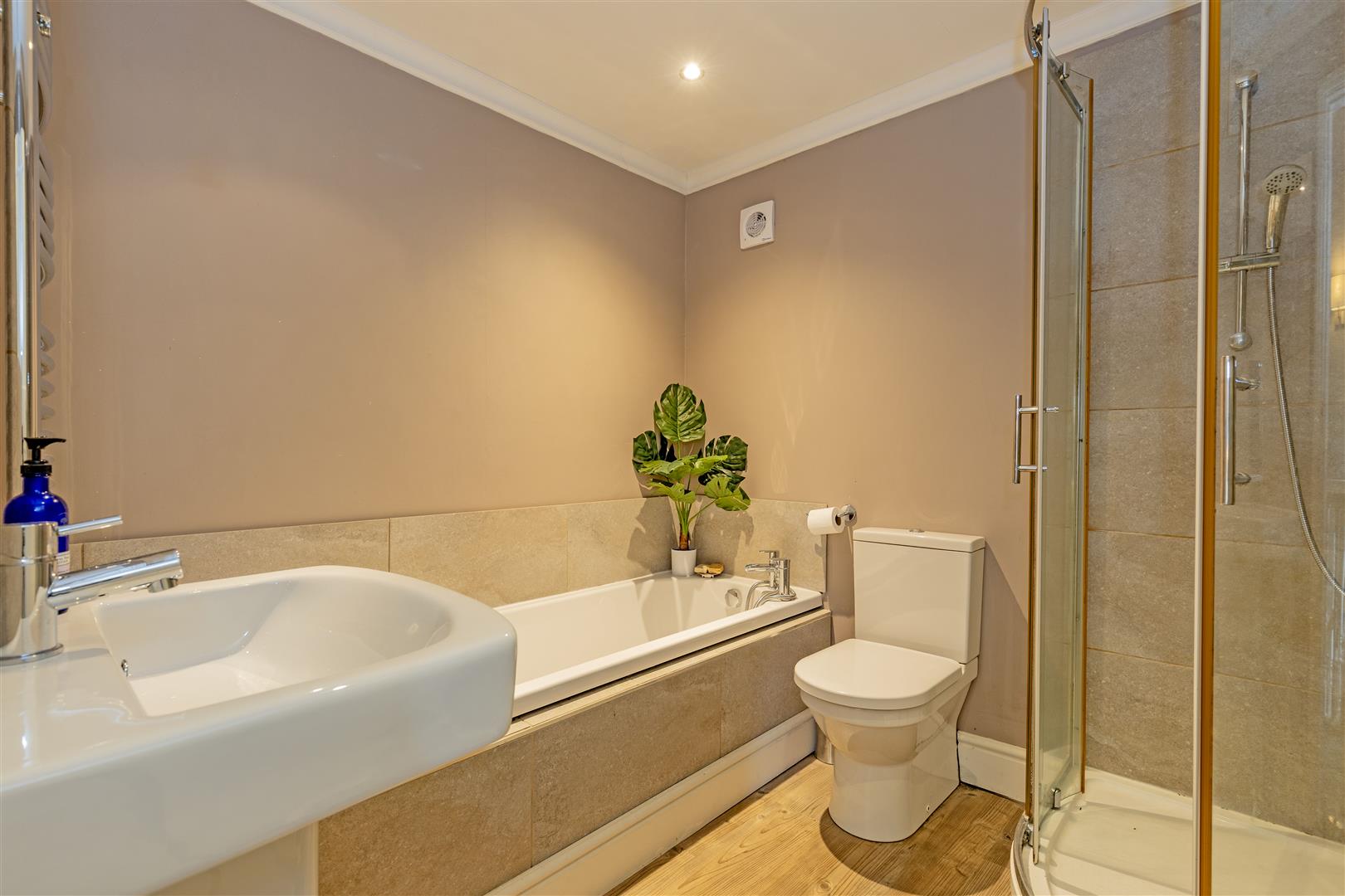 Cluden Bank, Main Street, Great Longstone, DE45 1TF