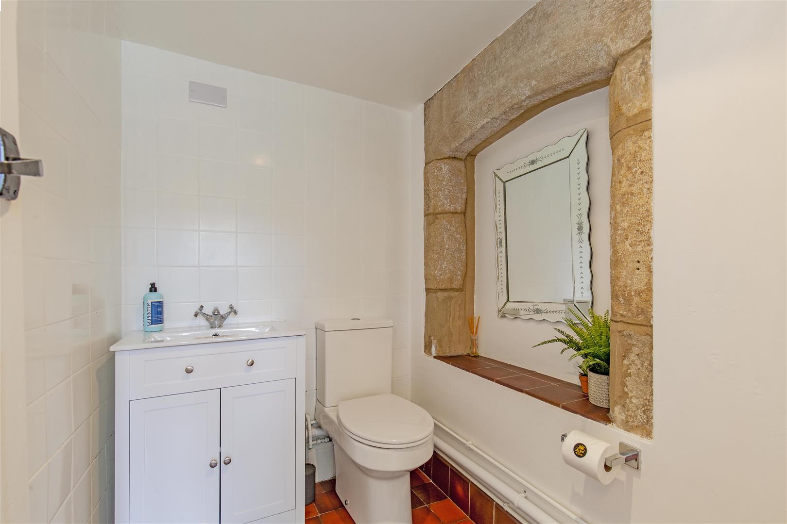 White Swan Cottage, 5 Church Street, Youlgrave, Bakewell, DE45 1WL