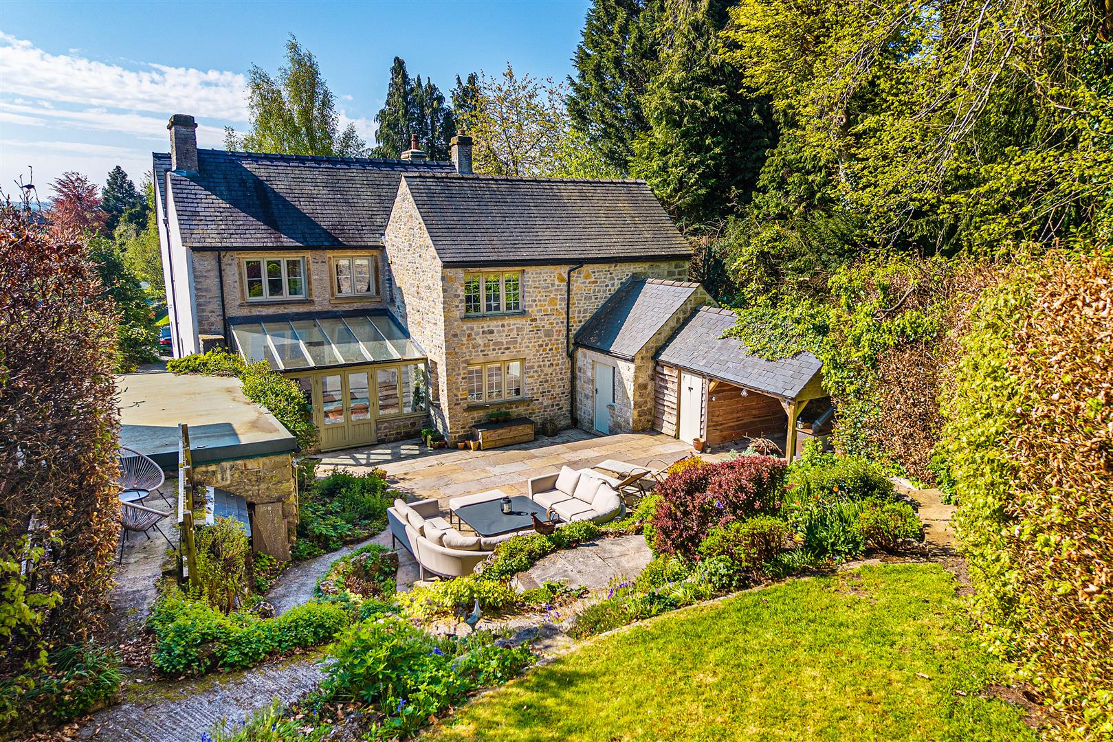 Cluden Bank, Main Street, Great Longstone, DE45 1TF