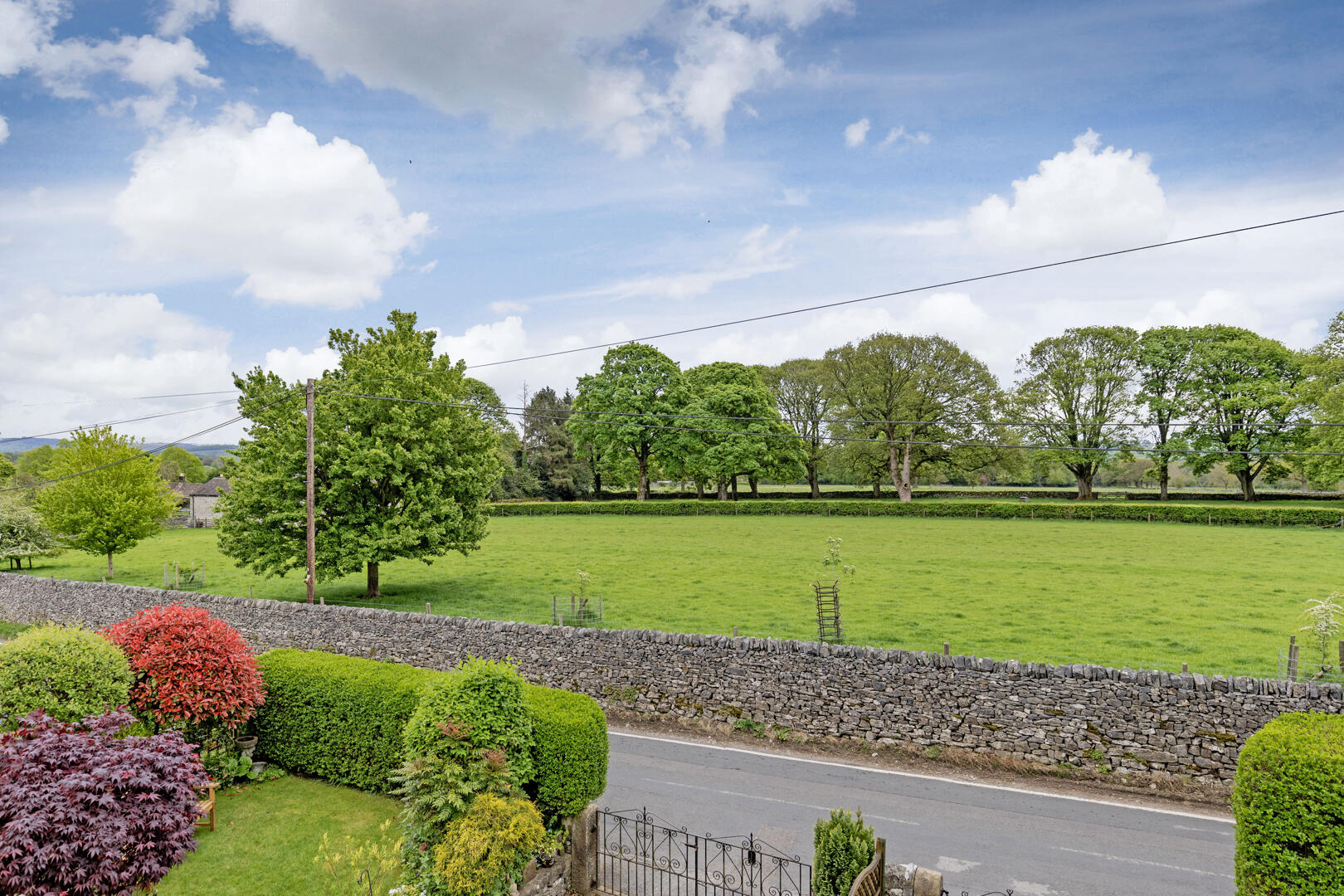 Daleway, Butts Road, Great Longstone, DE45 1UB