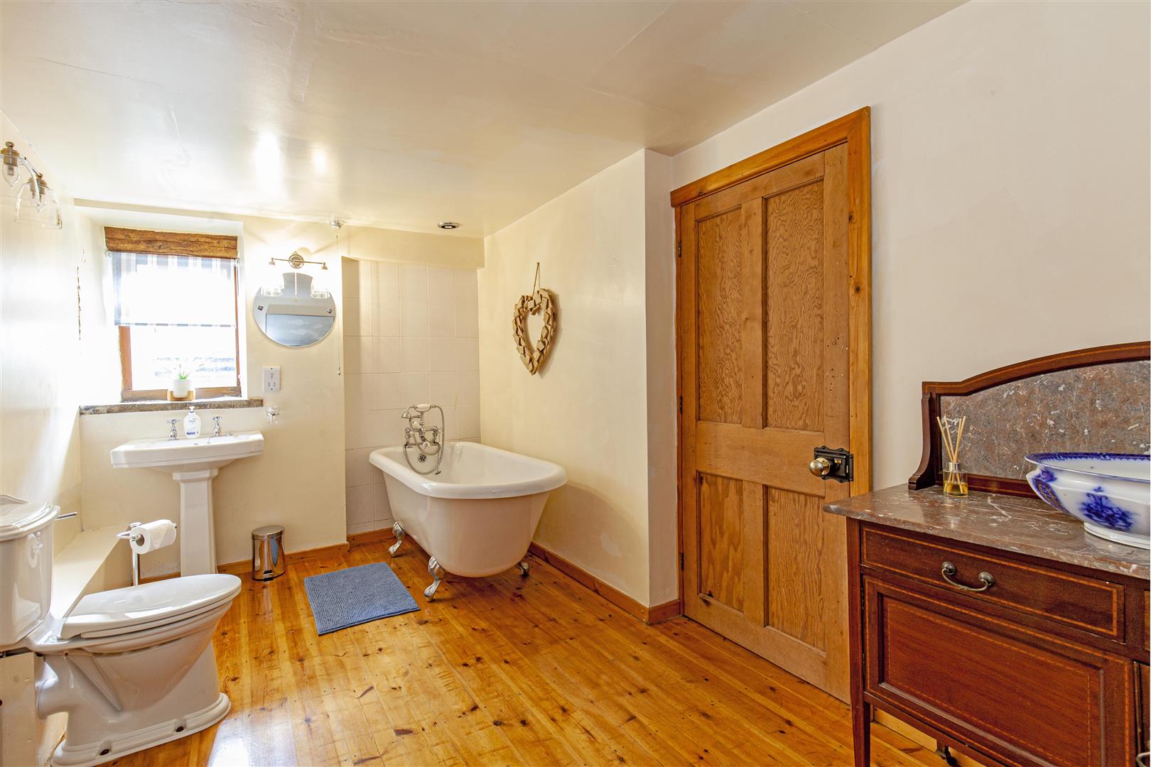 Milne House & Barn, Millers Dale, SK17 8SN