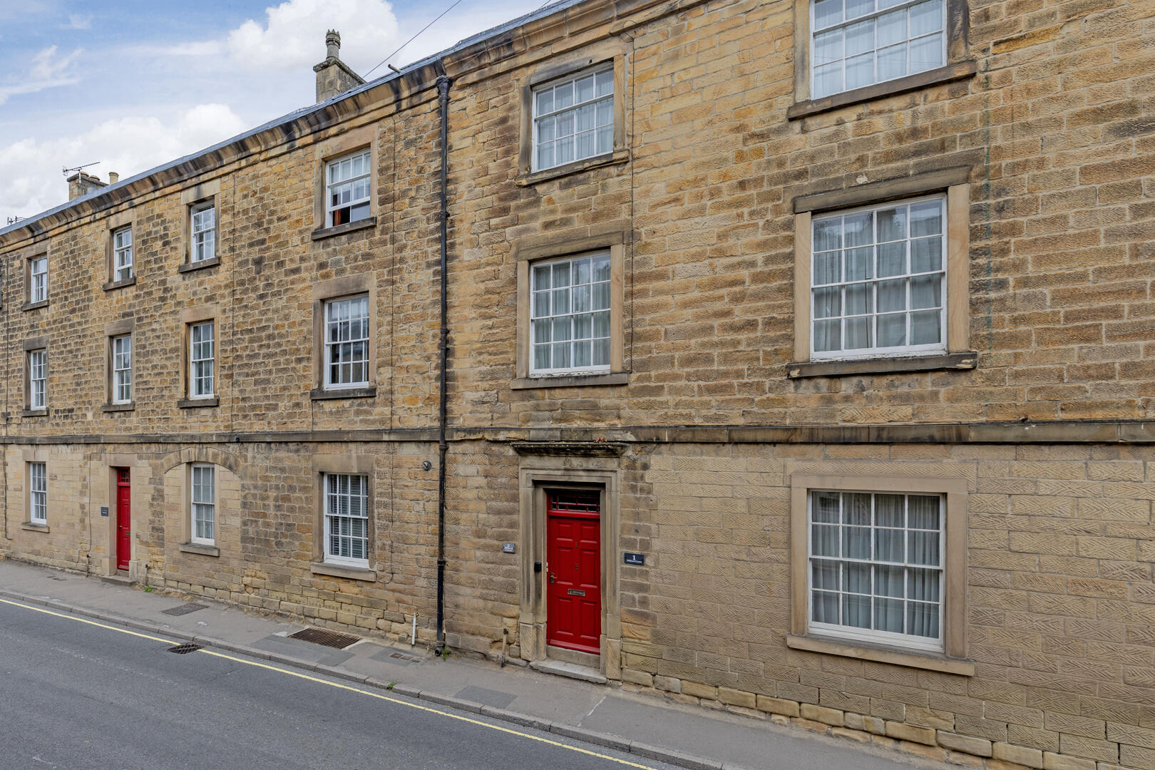 2 Milford Court, Buxton Road, Bakewell, DE45 1BW