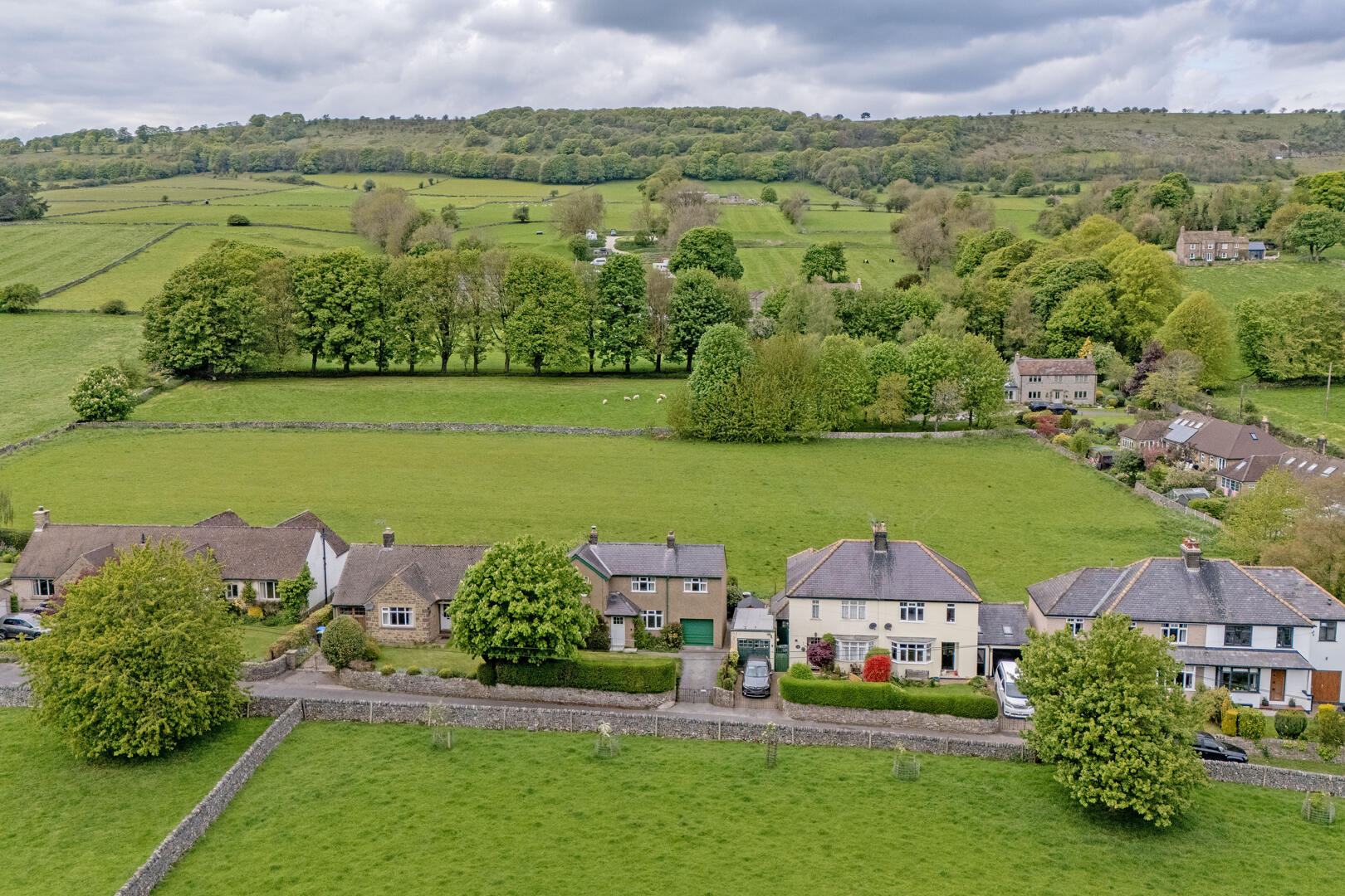 Daleway, Butts Road, Great Longstone, DE45 1UB