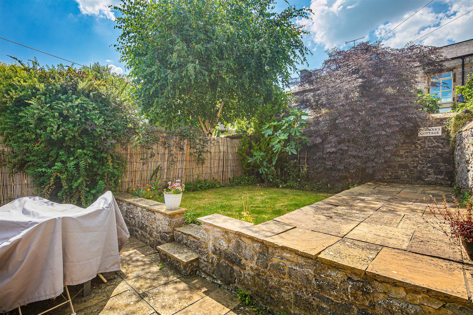 Cobblers Cottage, High Street, Tideswell, SK17 8LB