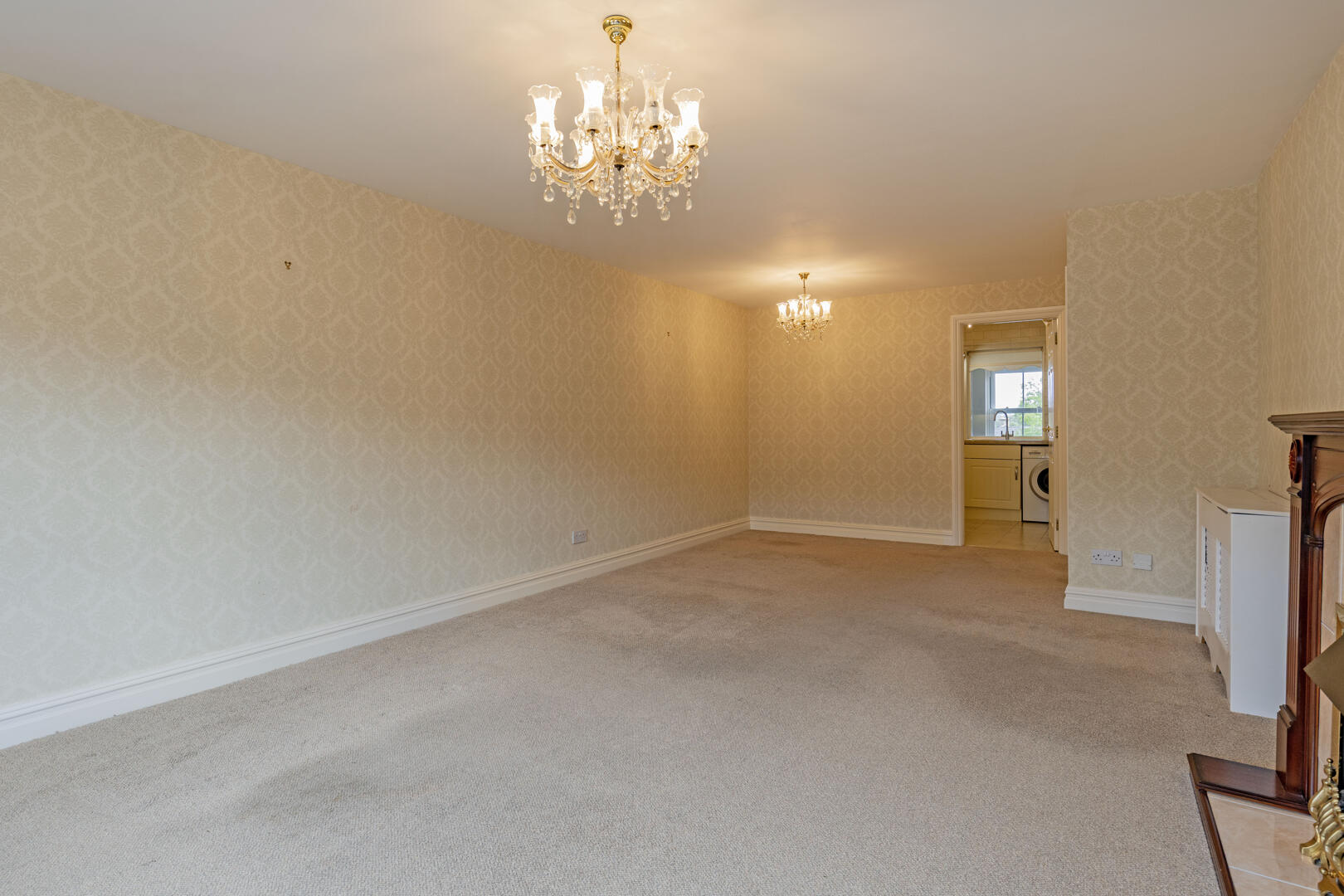 Apartment 10, Holme Court, Matlock Street, Bakewell, DE45 1GQ