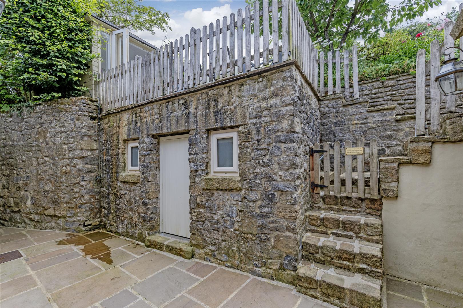 Acorn Cottage, 2 Wheston Bank, Tideswell, SK17 8LJ
