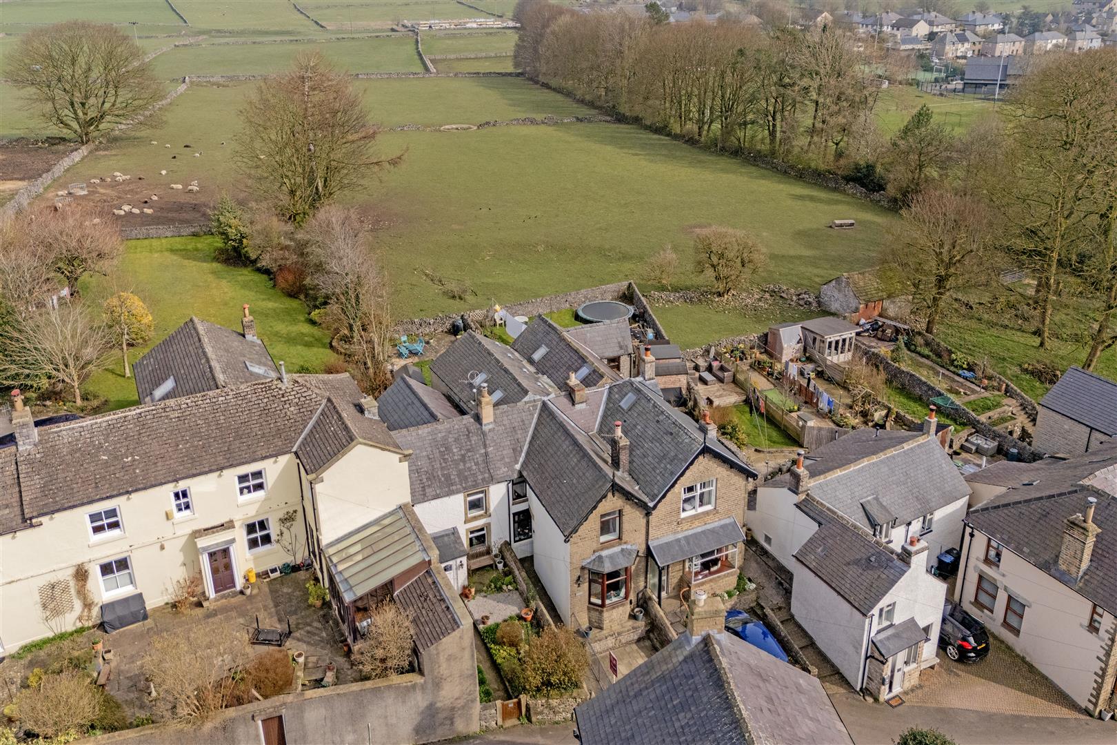 Moorfield, Alma Road, Tideswell, SK17 8ND