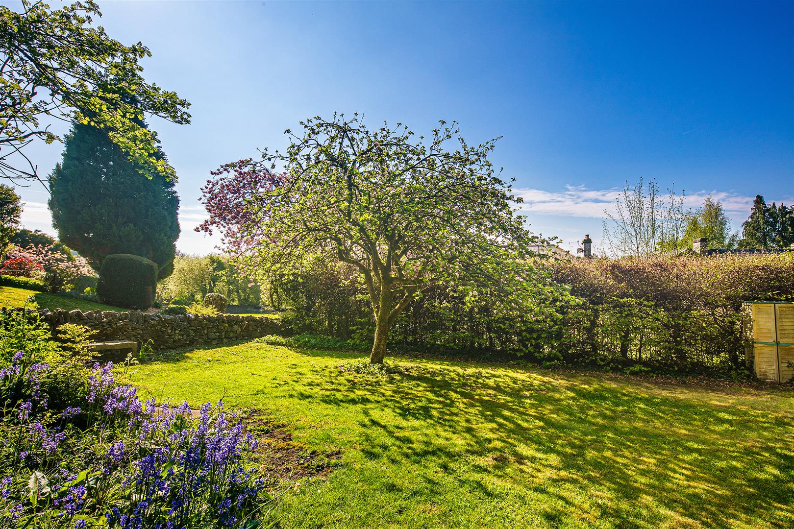 Cluden Bank, Main Street, Great Longstone, DE45 1TF