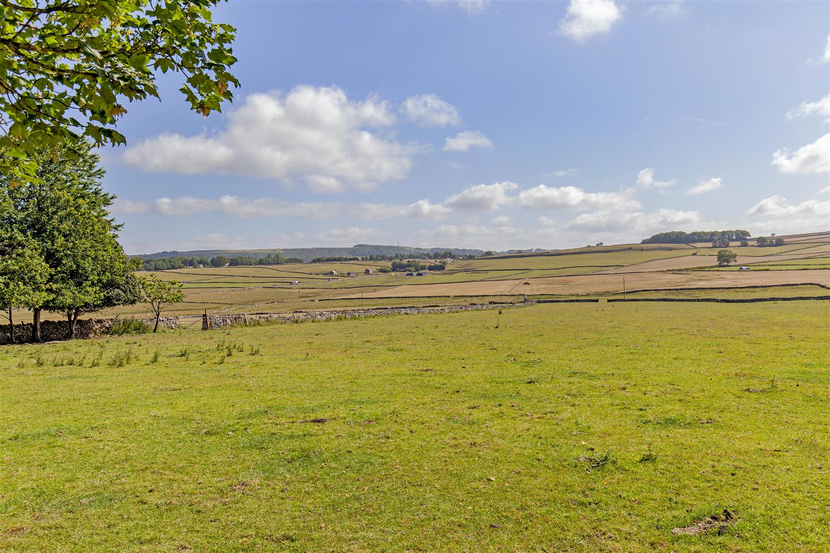 Douglas Lodge, Wardlow, Buxton, Derbyshire, SK17 8RP