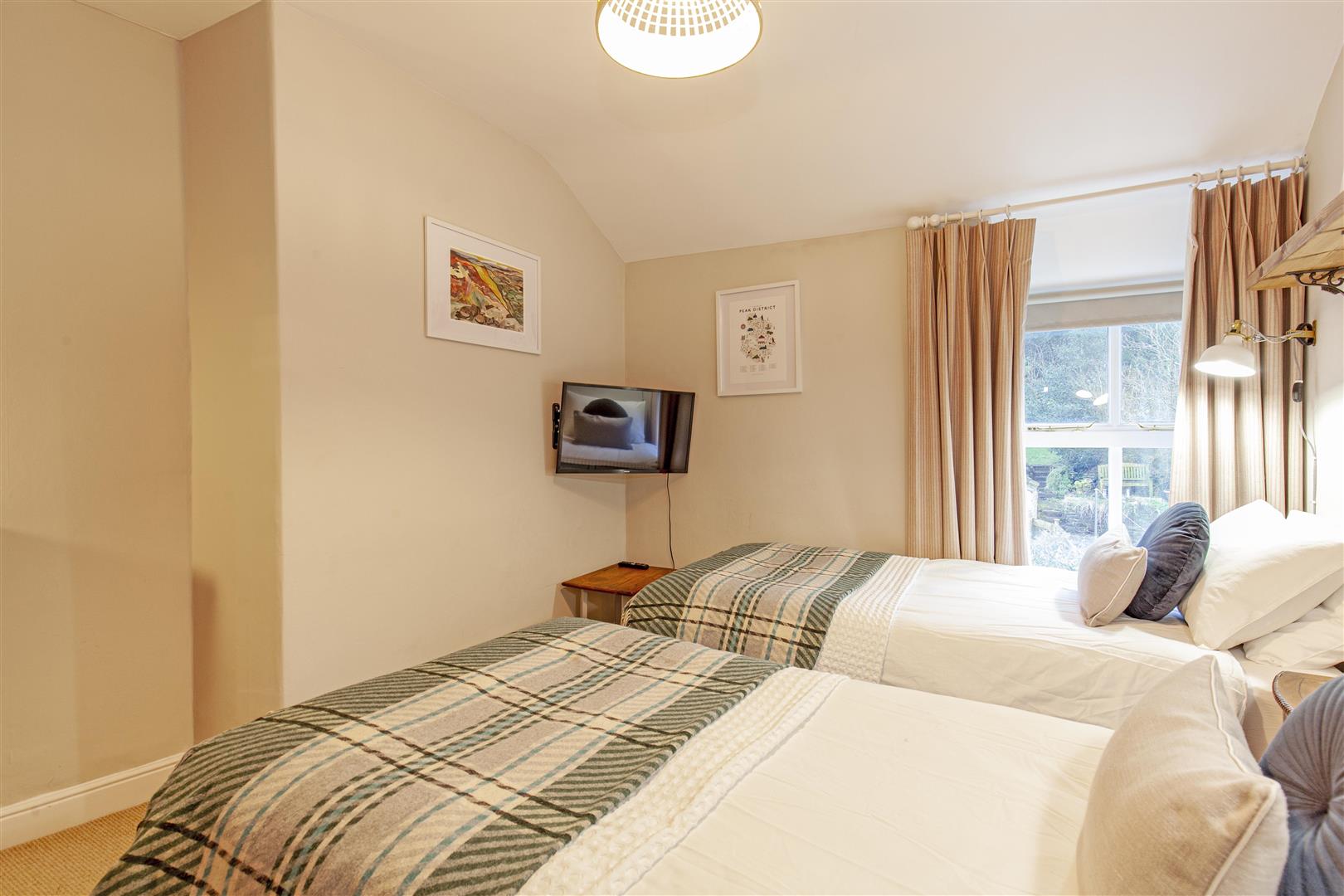 Handel House, Queen Street, Tideswell, SK17 8PF