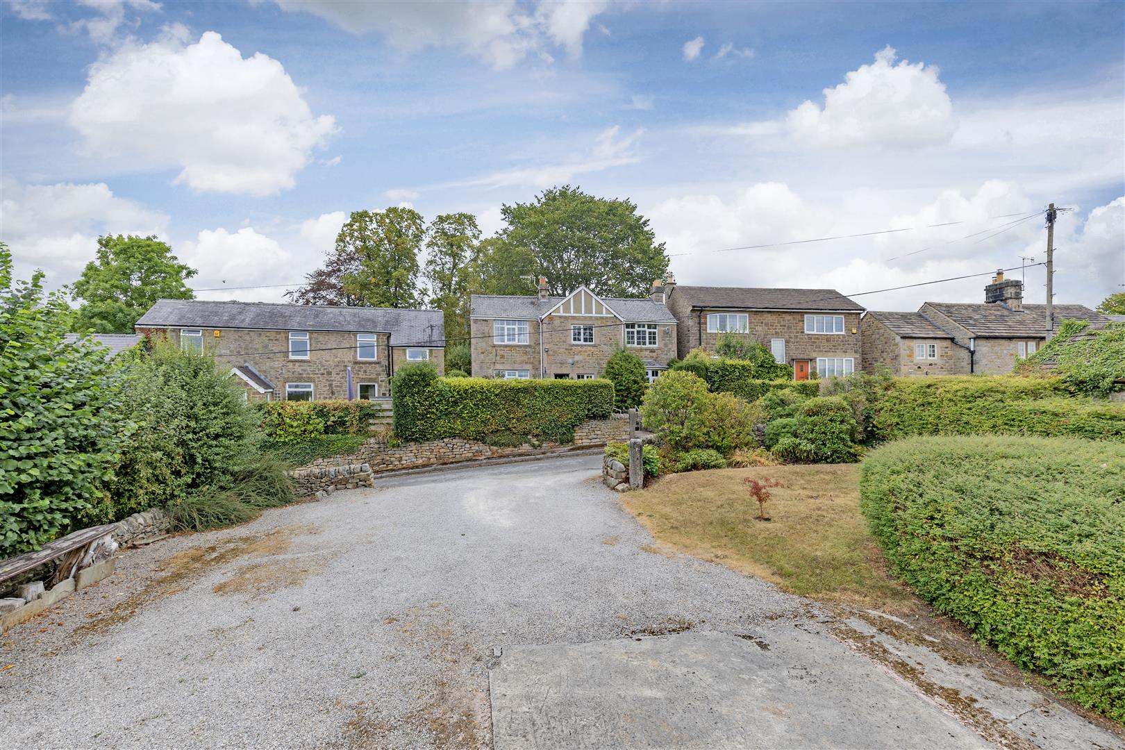 Roslyn Cottage, Over Lane, Baslow, DE45 1SA