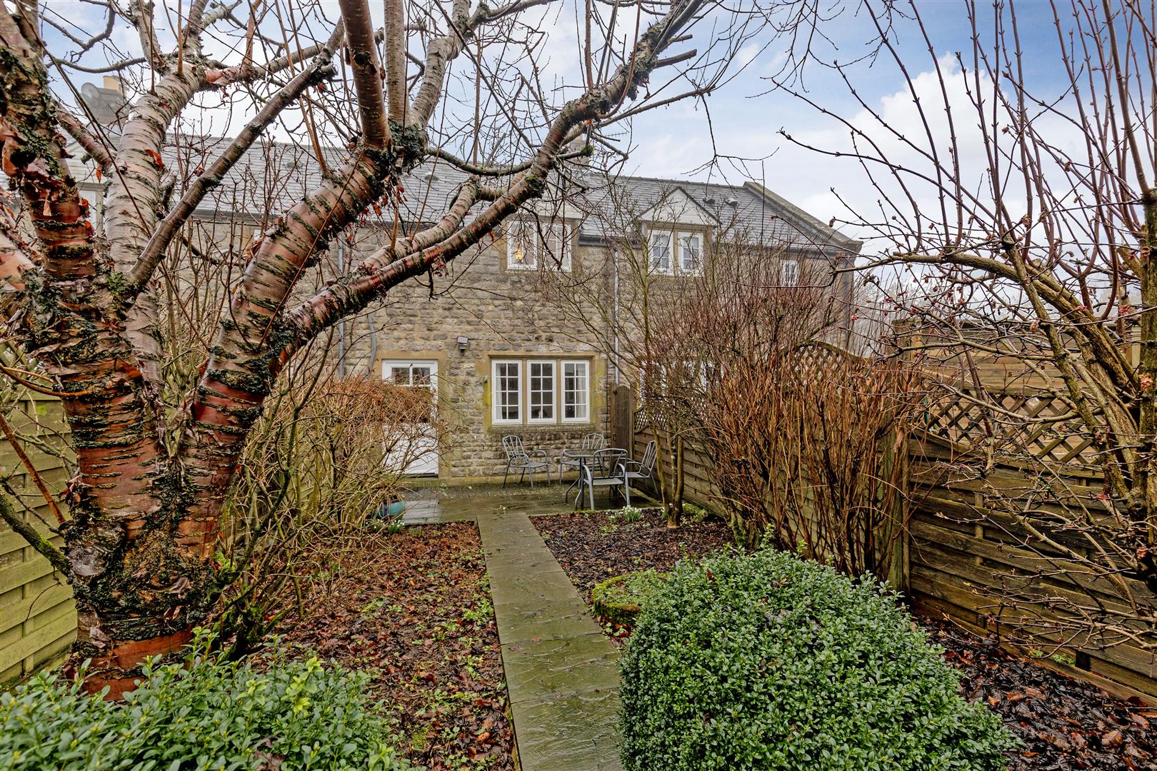 9, The Old School Close, Tideswell, SK17 8NG