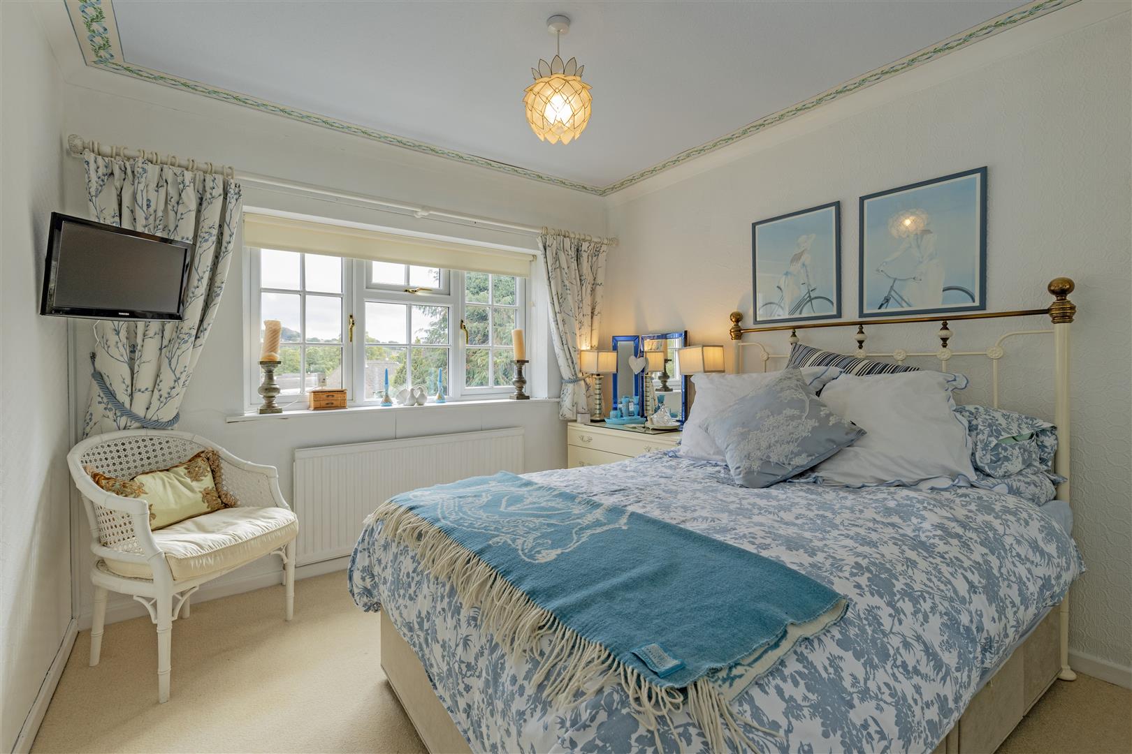Willows, Wyedale View, Bakewell, DE45 1BB