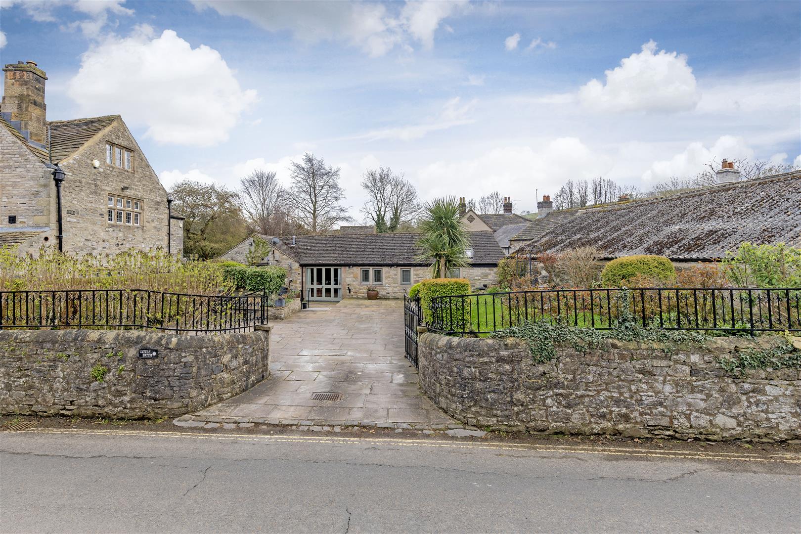 Little Batch, Watts Green, Ashford-In-The-Water, Bakewell, DE45 1QE