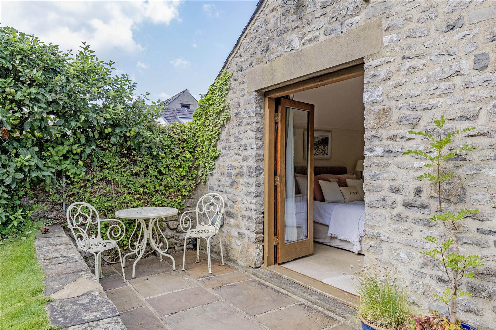 Acorn Cottage, 2 Wheston Bank, Tideswell, SK17 8LJ
