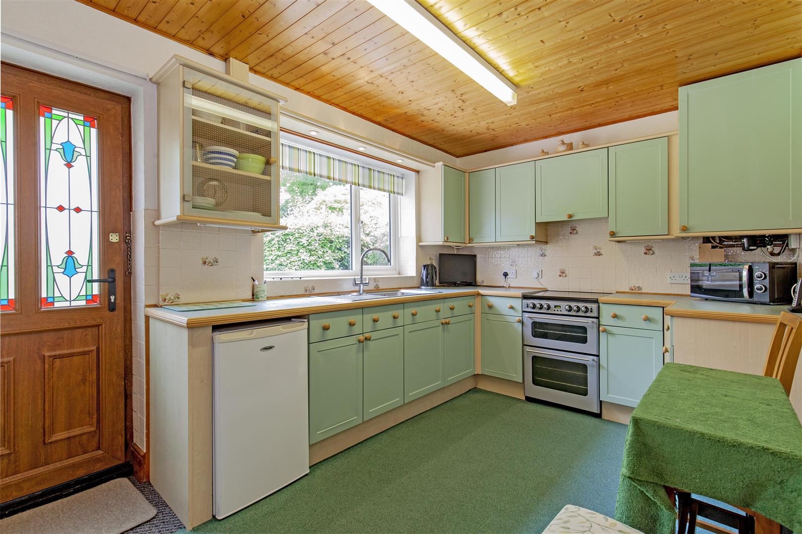 Silverhow, Burton Close Drive, Bakewell, DE45 1BG