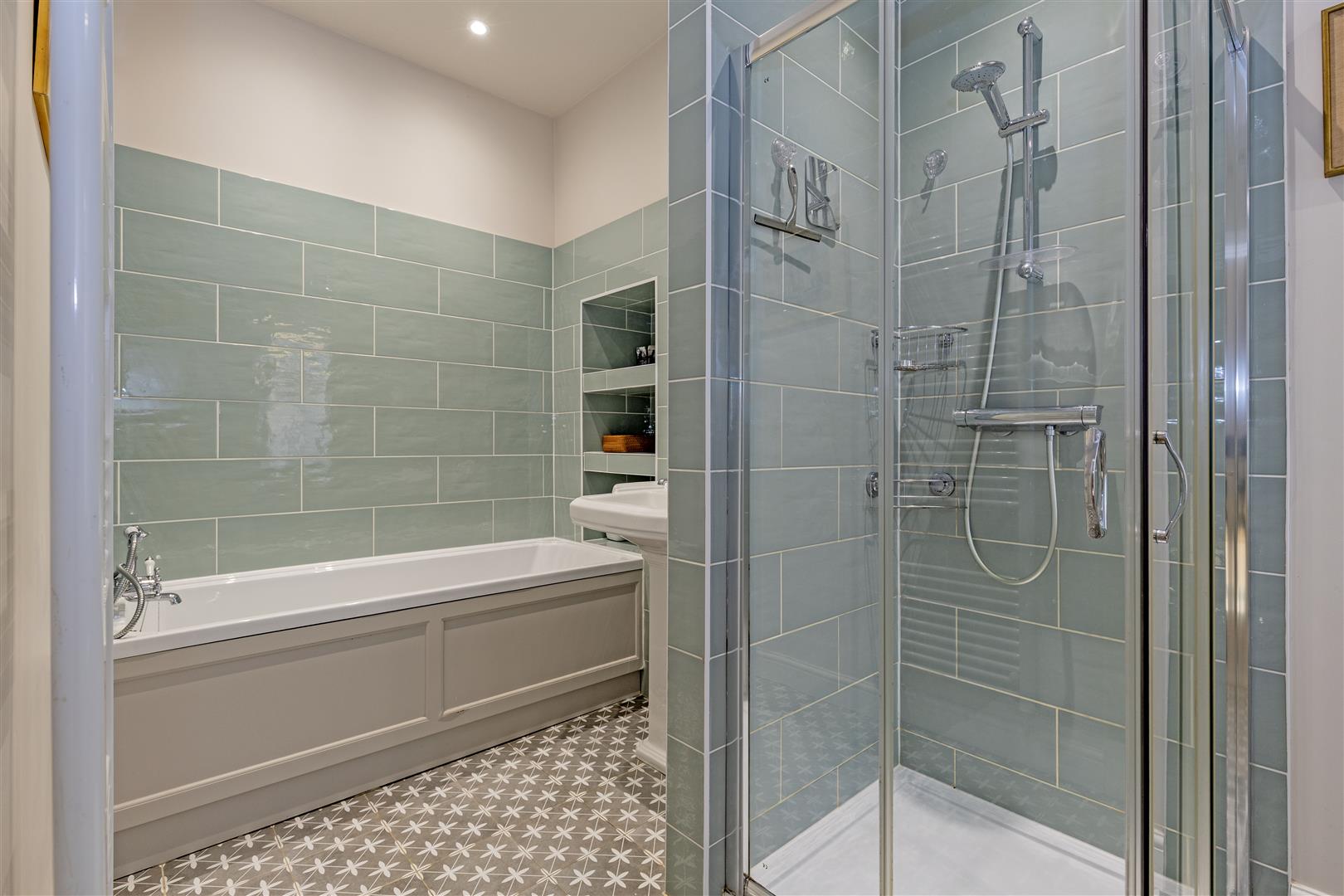 Yeld Mount, Bar Road, Baslow, Bakewell, DE45 1SF