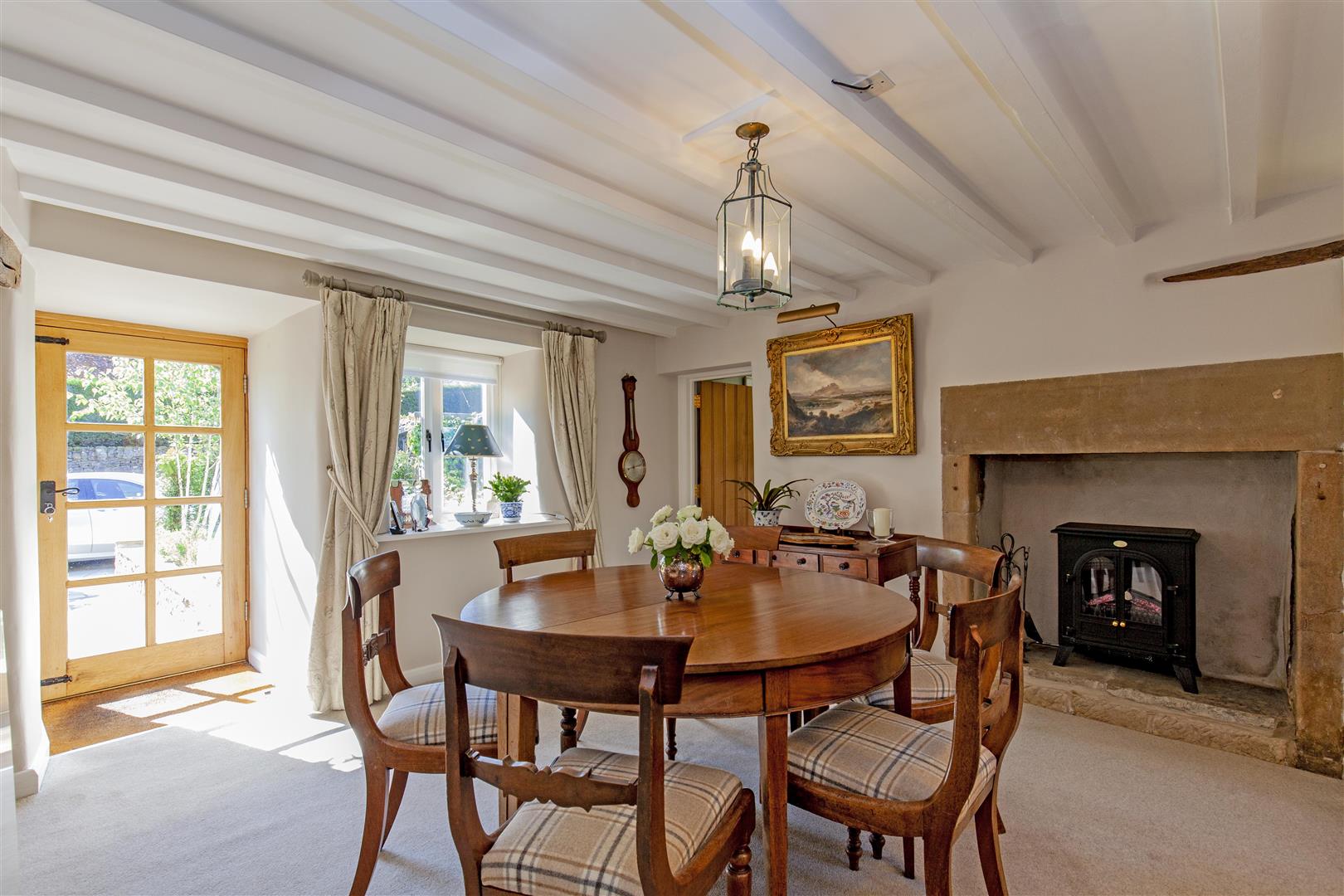Whetstone Cottage, Eaton Hill, Baslow, DE45 1SB