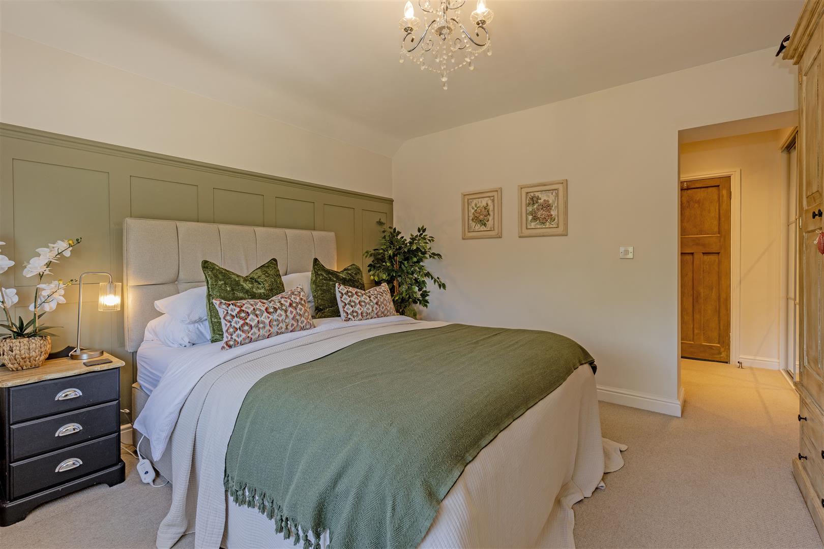 Clevedon, Main Road, Taddington, Buxton, SK17 9TR