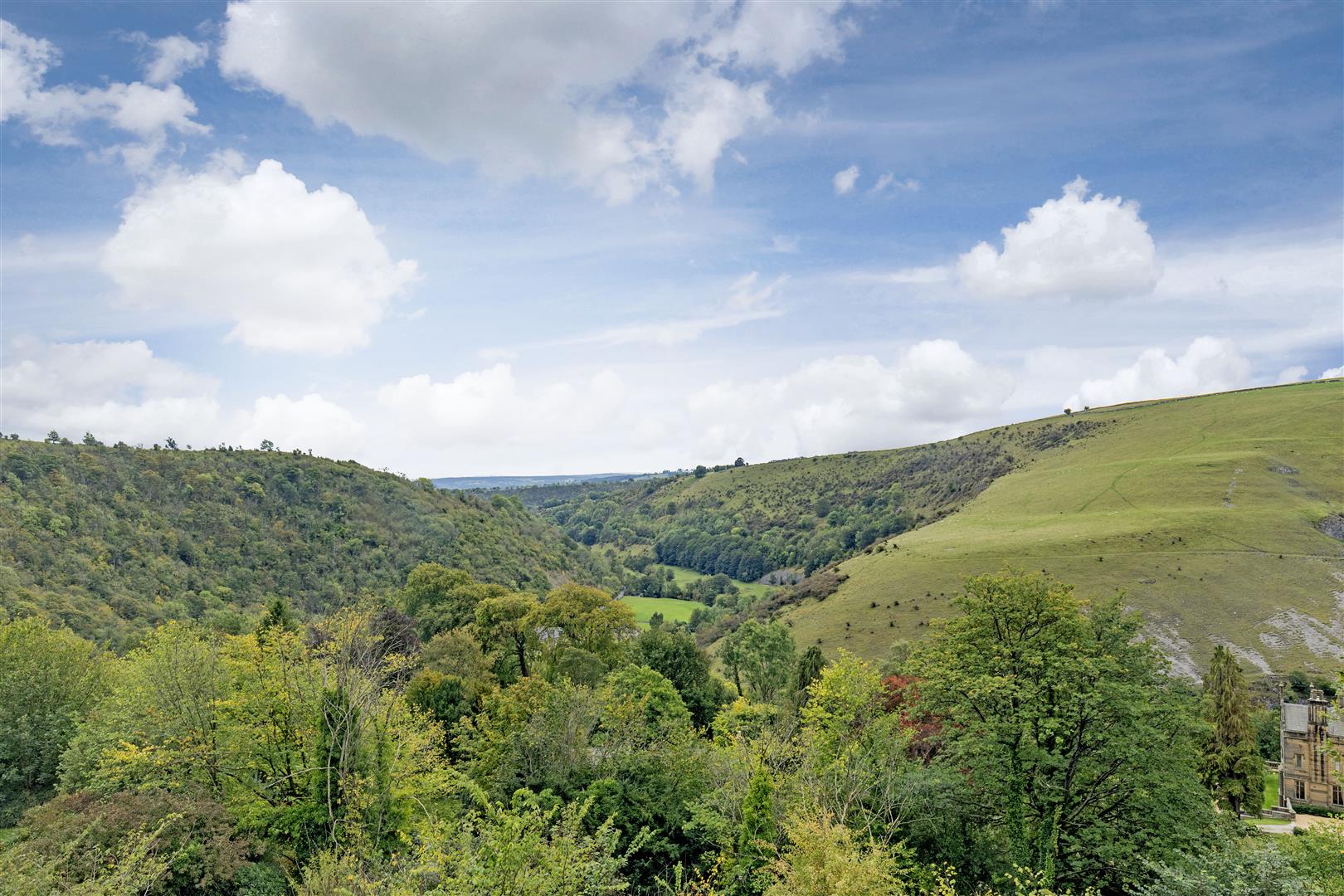 46, Middle Row, Cressbrook, Buxton, Derbyshire, SK17 8SX
