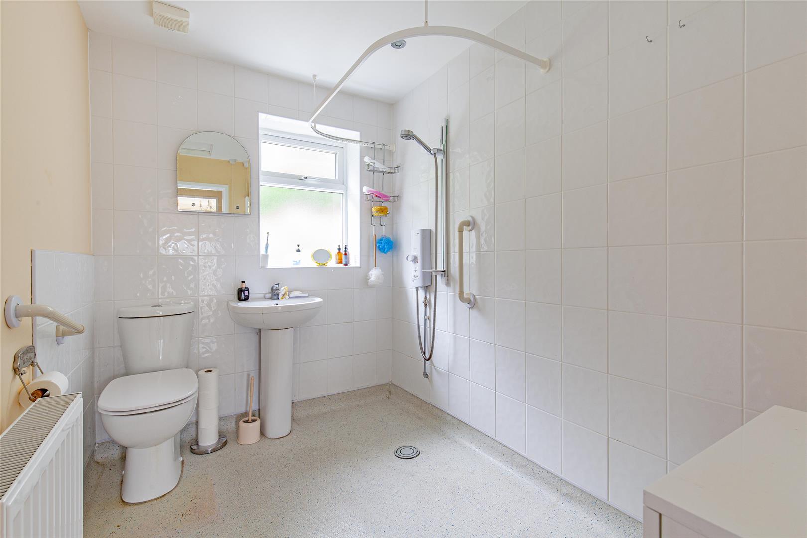 Kingfield, Wyedale Drive, Bakewell, DE45 1BB