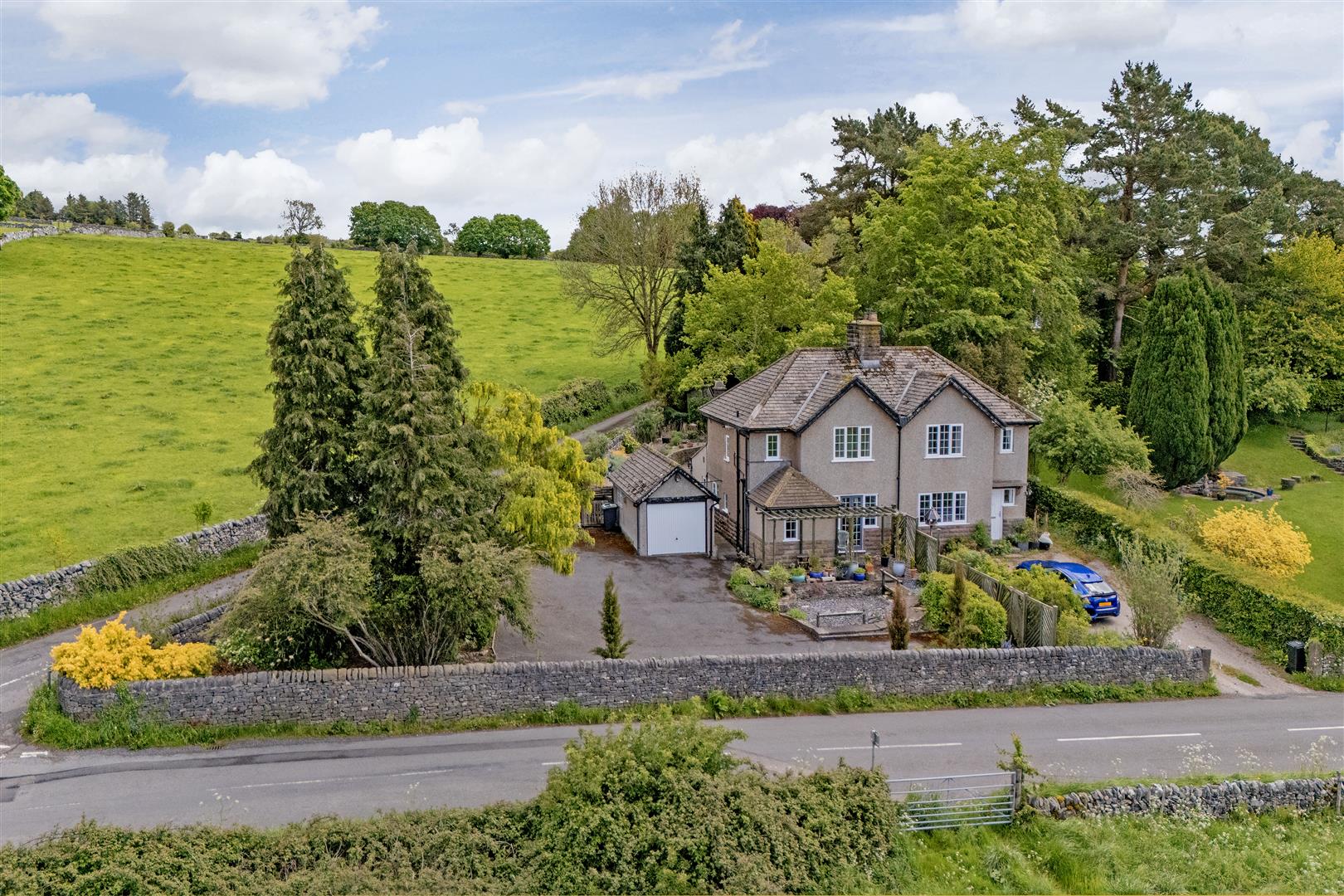 Ferndale, The Mires, Great Longstone, DE45 1TE