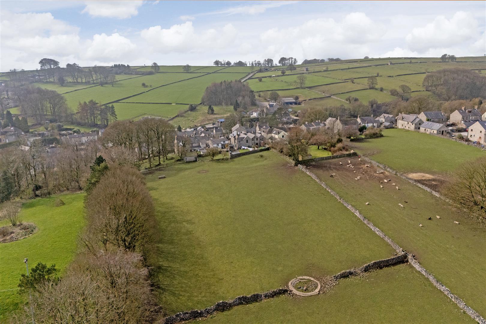 Moorfield, Alma Road, Tideswell, SK17 8ND