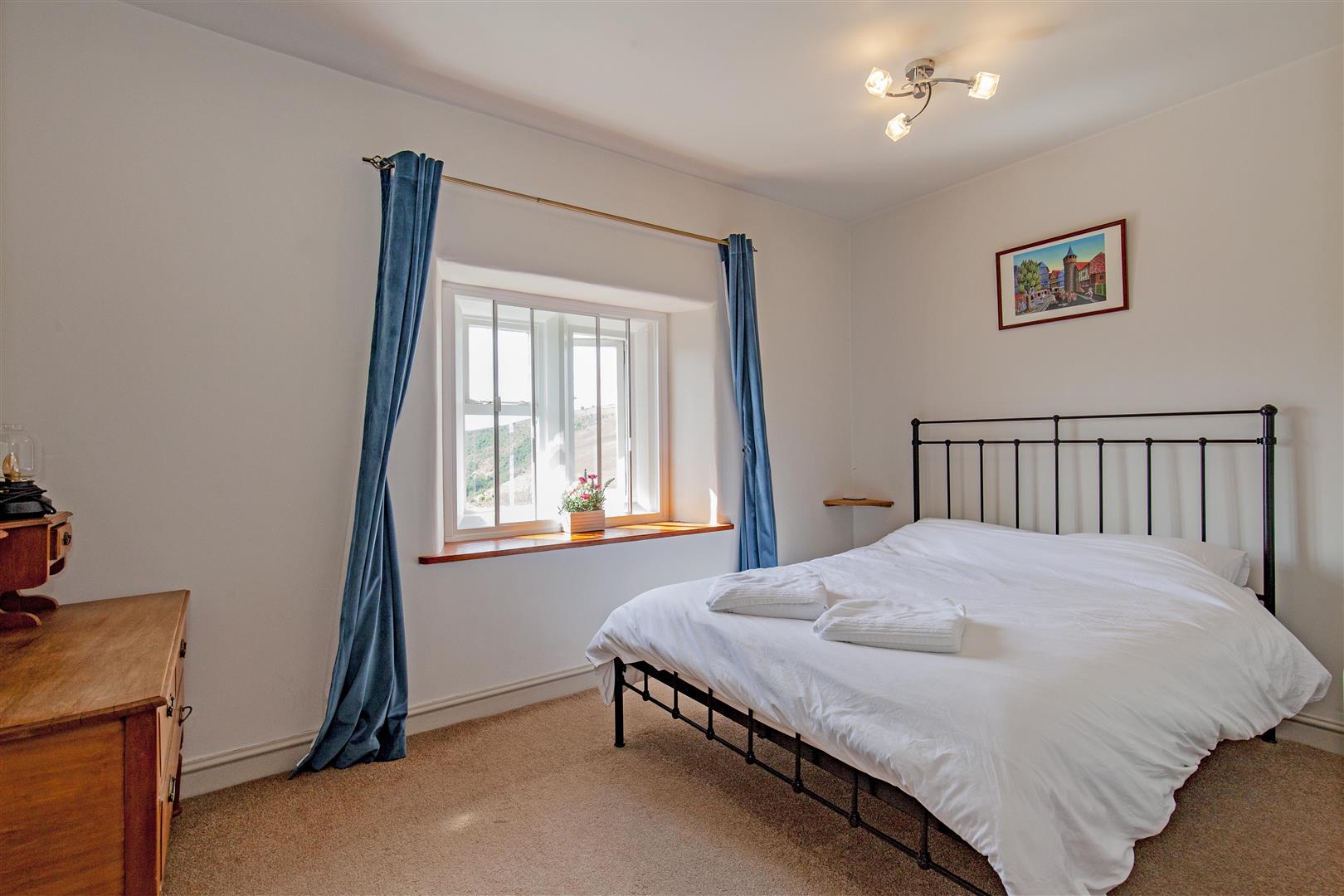 43, Middle Row, Cressbrook, Buxton, Derbyshire, SK17 8SX