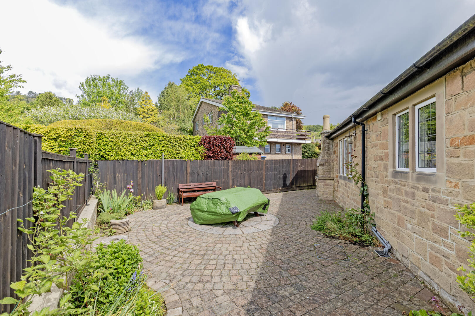 Low Wood, Coombs Road, Bakewell, DE45 1AQ